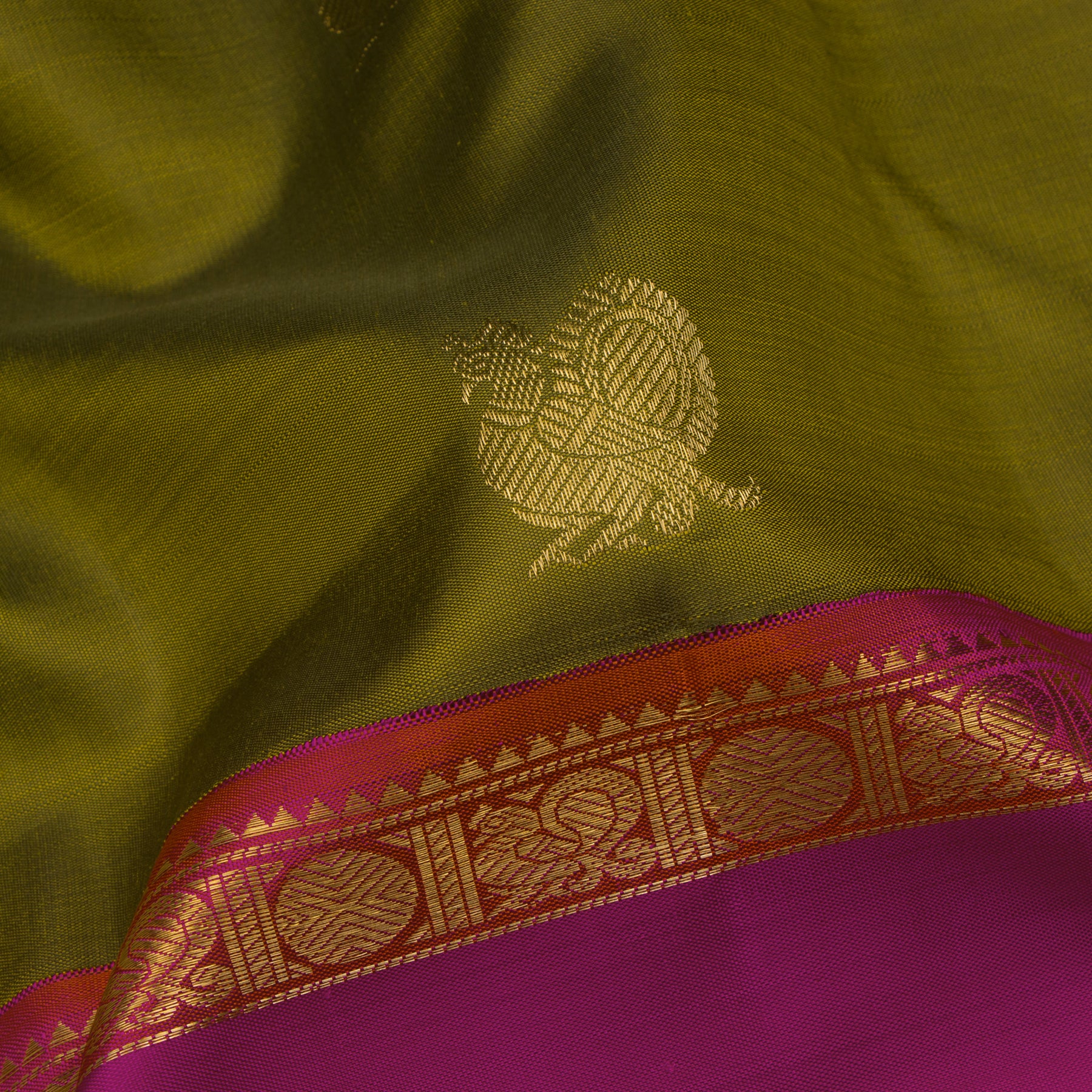 Kanakavalli Kanjivaram Silk Sari 24-595-HS001-01540 - Fabric View