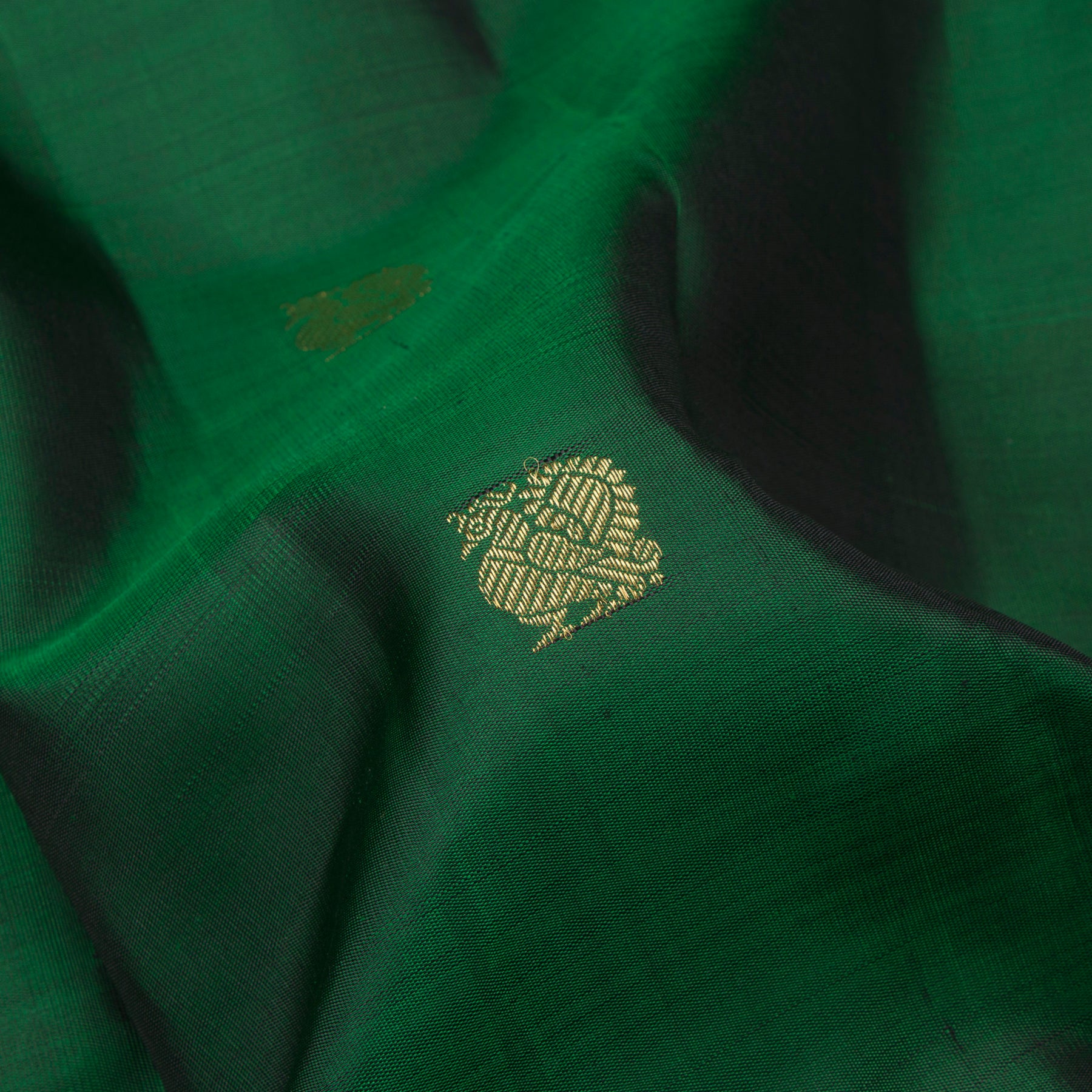 Kanakavalli Kanjivaram Silk Sari 24-595-HS001-03188 - Fabric View