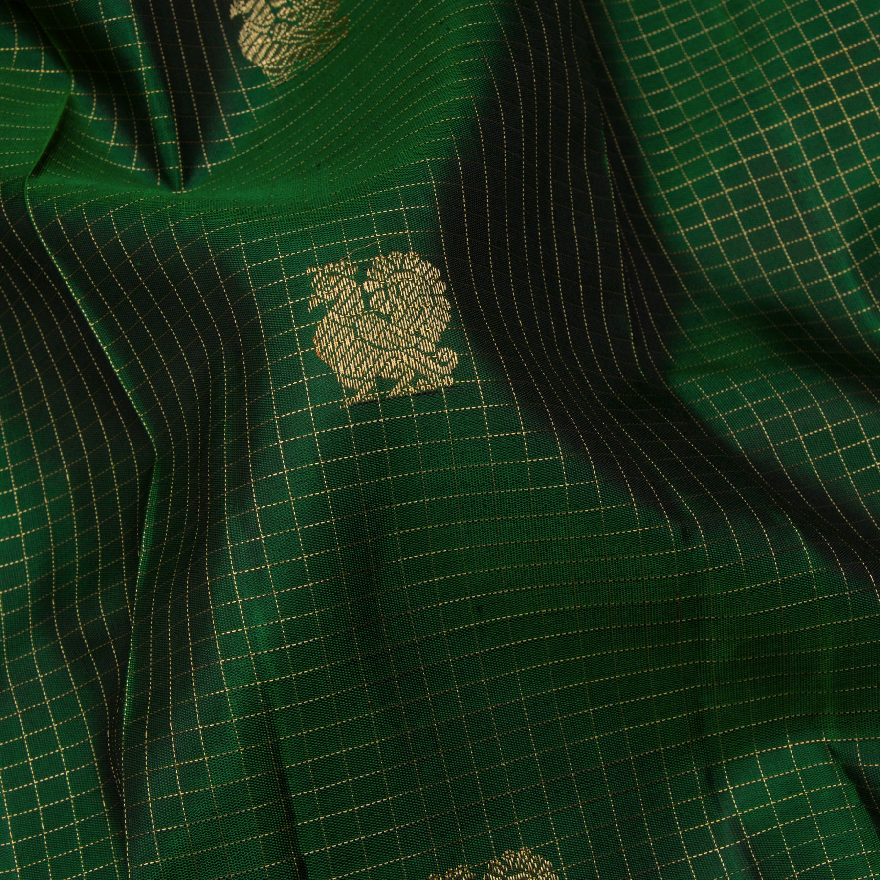 Kanakavalli Kanjivaram Silk Sari 24-595-HS001-03945 - Fabric View