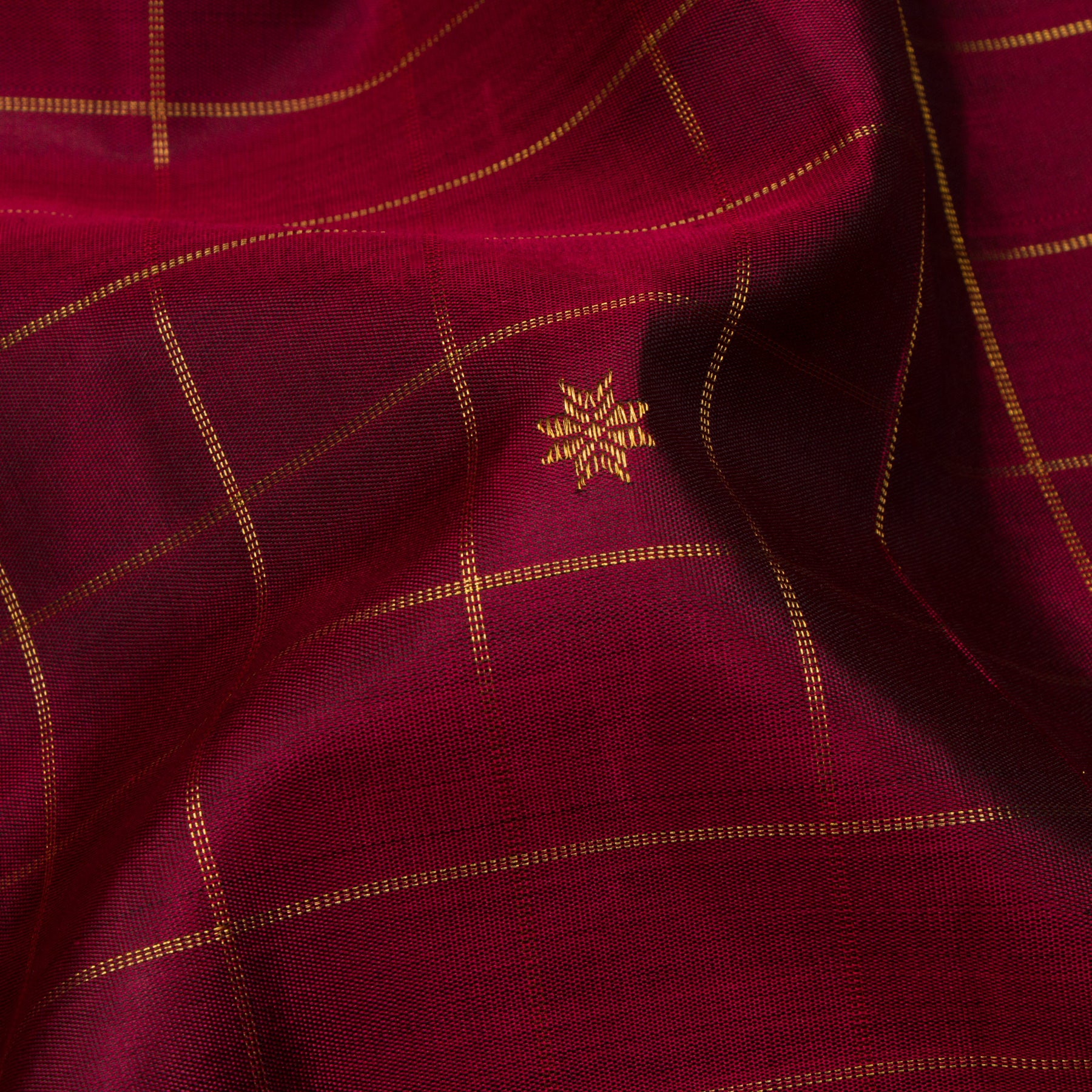 Kanakavalli Kanjivaram Silk Sari 24-595-HS001-07136 - Fabric View