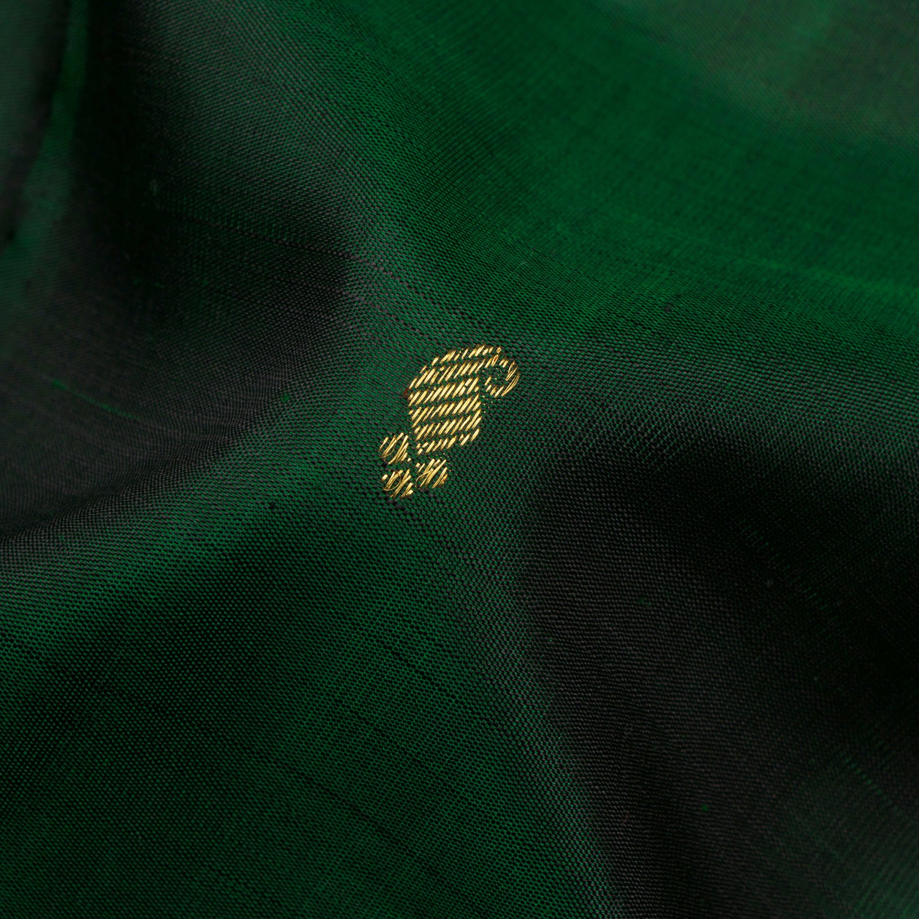 Kanakavalli Kanjivaram Silk Sari 24-595-HS001-07137 - Fabric View