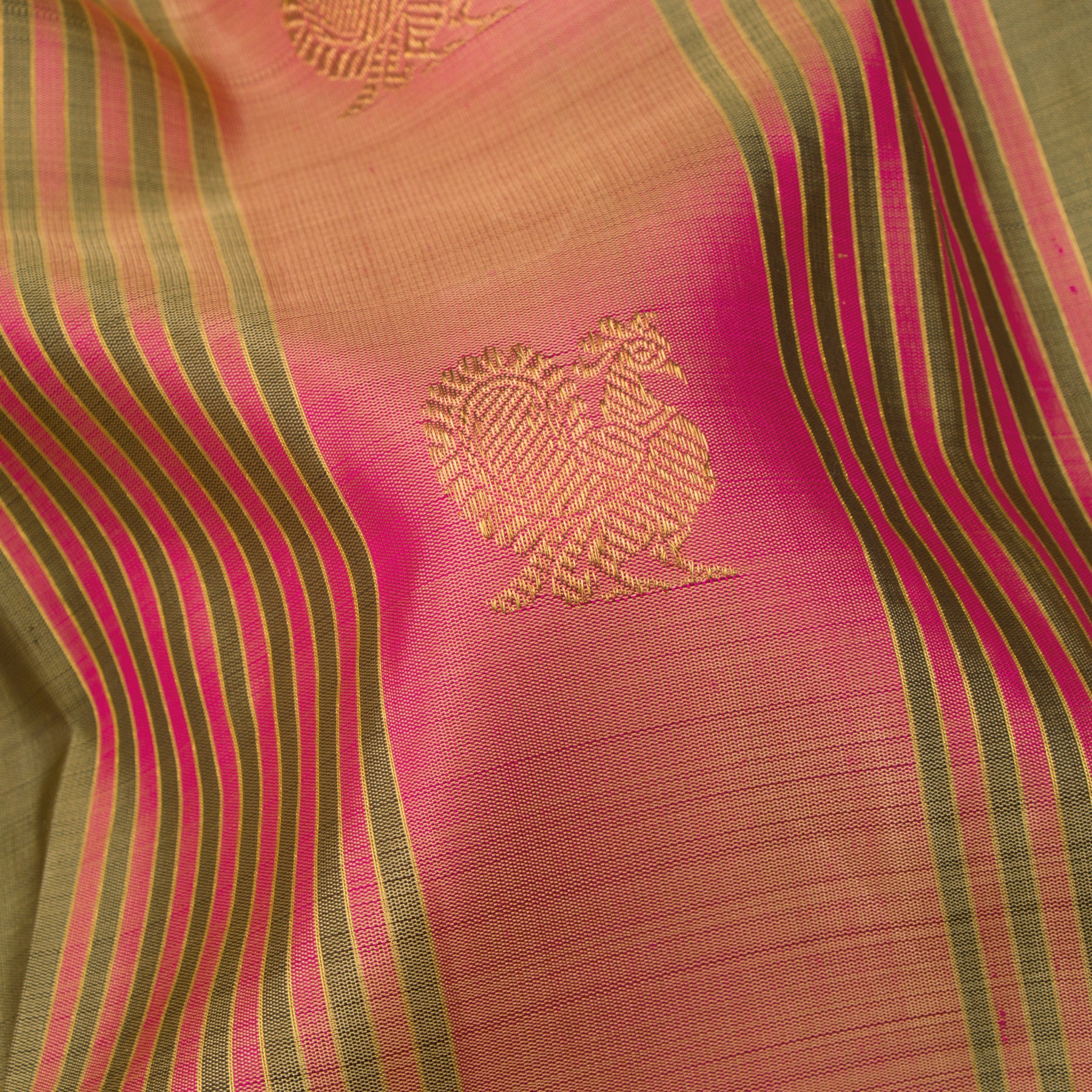 Kanakavalli Kanjivaram Silk Sari 24-595-HS001-07142 - Fabric View