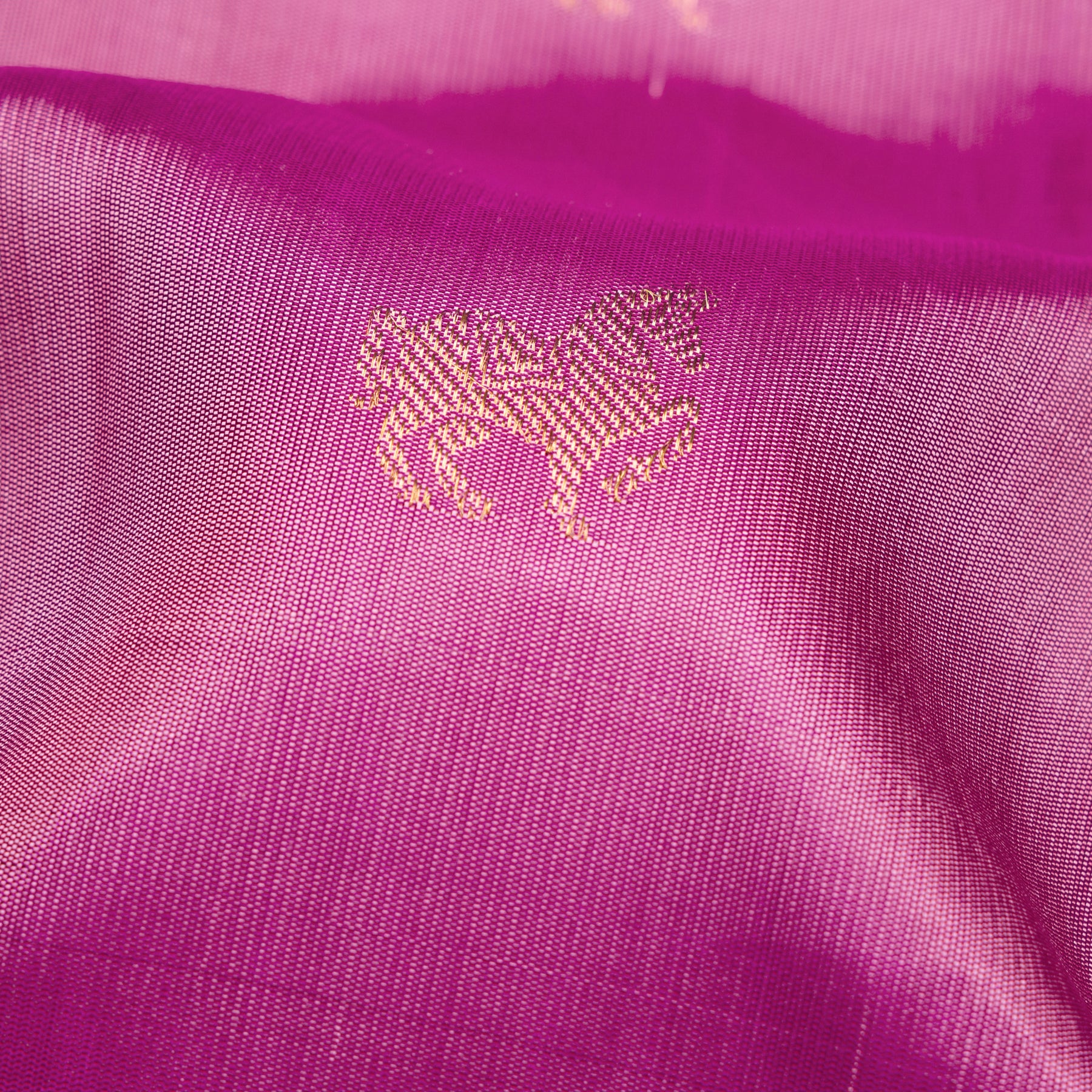 Kanakavalli Kanjivaram Silk Sari 24-595-HS001-07270 - Fabric View