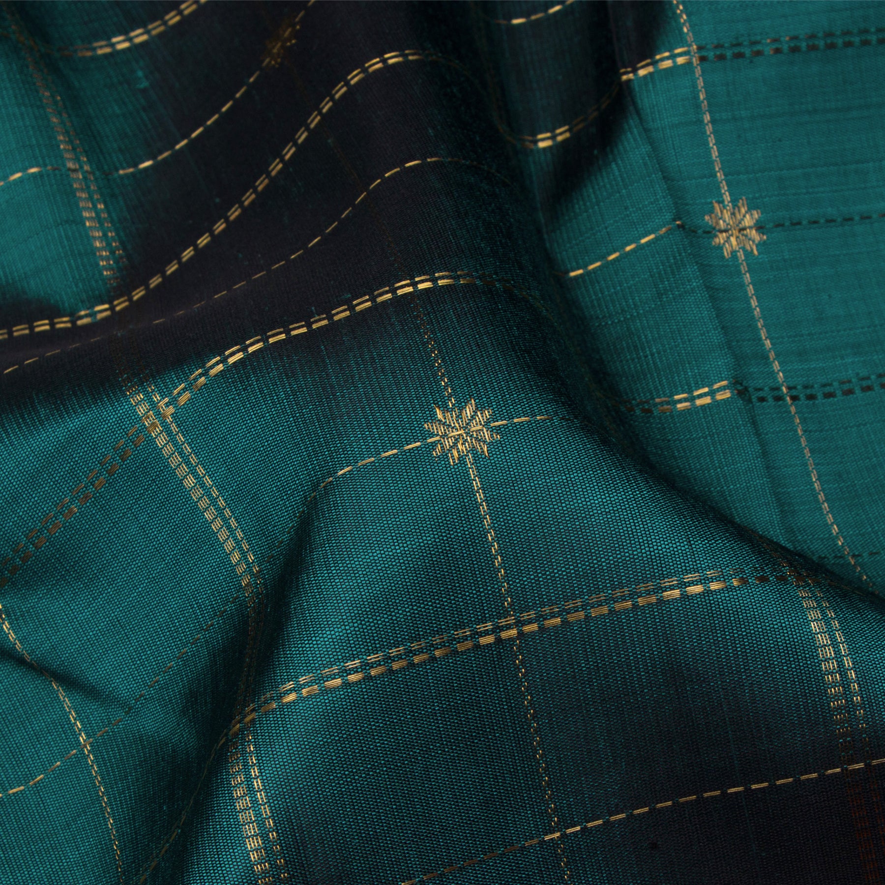 Kanakavalli Kanjivaram Silk Sari 24-595-HS001-07303 - Fabric View