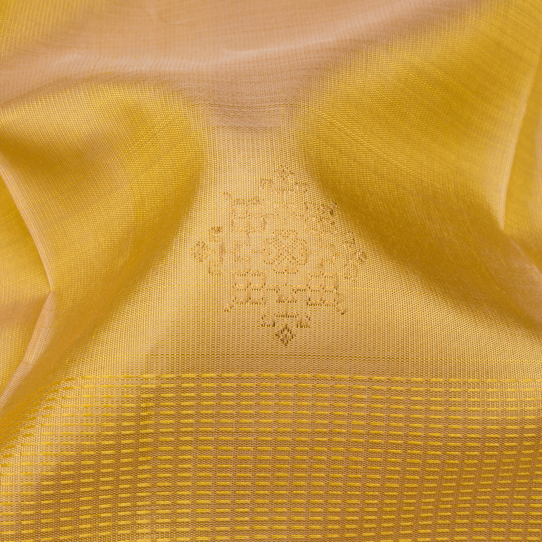 Kanakavalli Kanjivaram Silk Sari 24-595-HS001-07689 - Fabric View