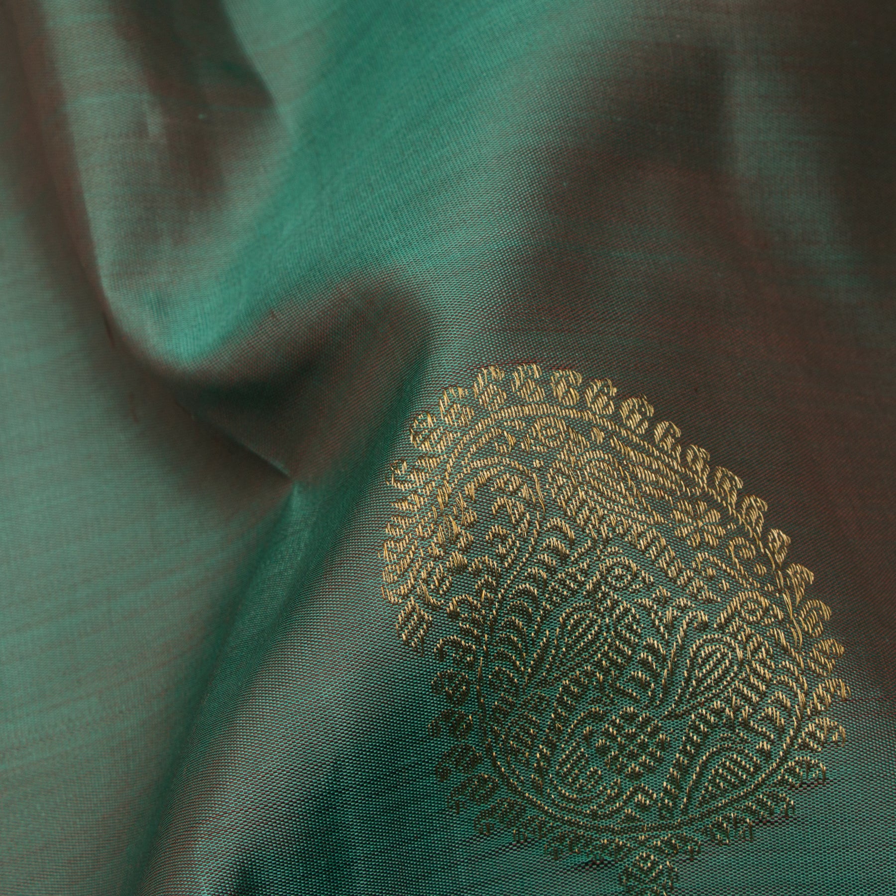 Kanakavalli Kanjivaram Silk Sari 24-595-HS001-08443 - Fabric View