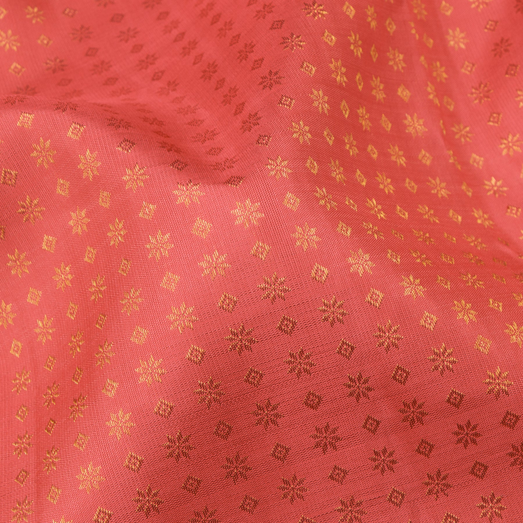 Kanakavalli Kanjivaram Silk Sari 24-595-HS001-08551 - Fabric View