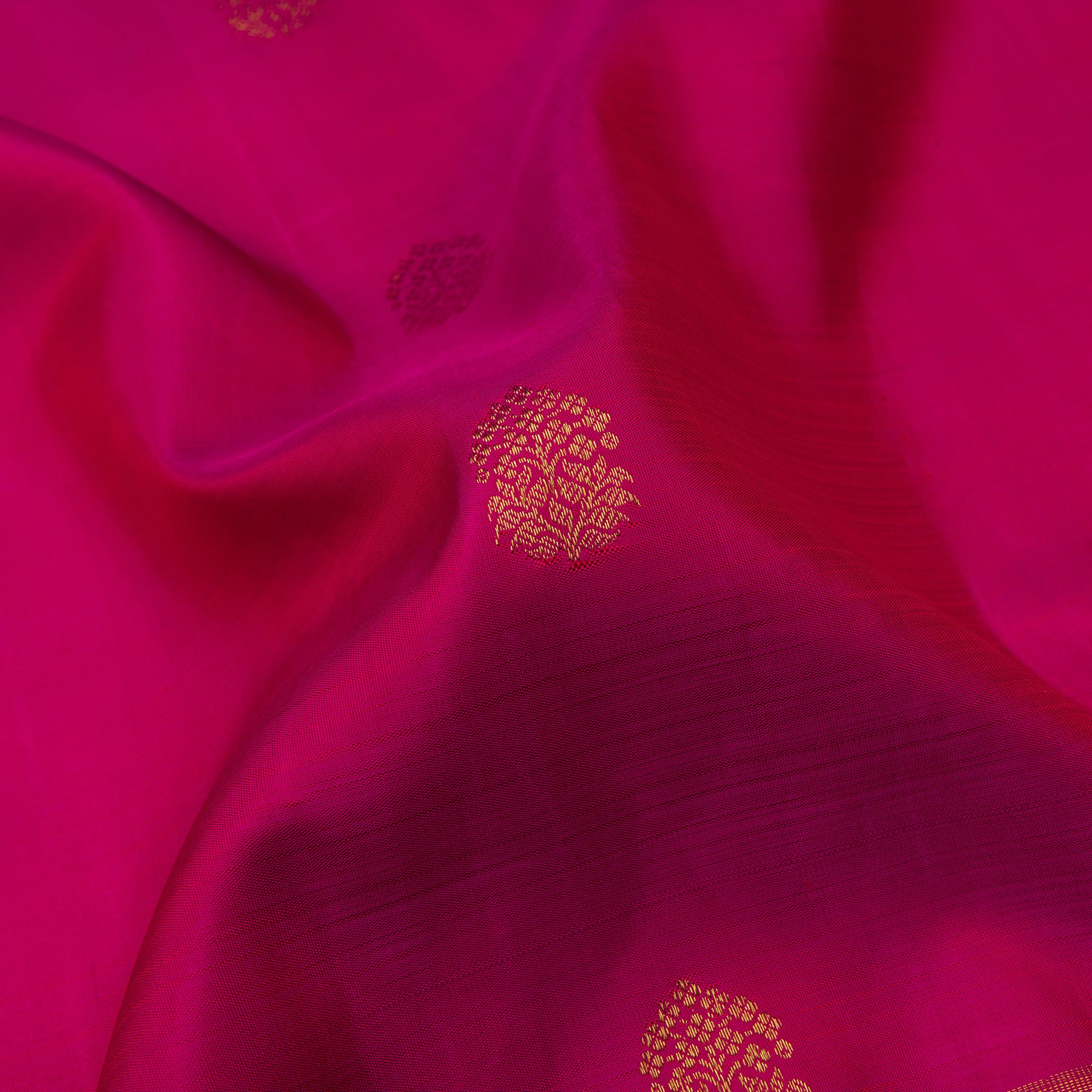 Kanakavalli Kanjivaram Silk Sari 24-595-HS001-11002 - Fabric View