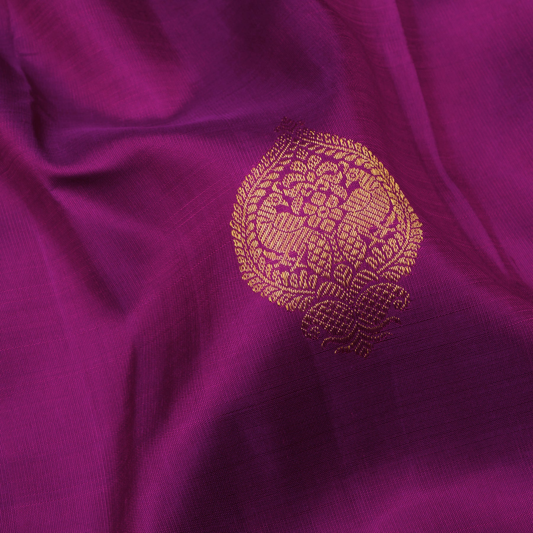 Kanakavalli Kanjivaram Silk Sari 24-595-HS001-11467 - Fabric View