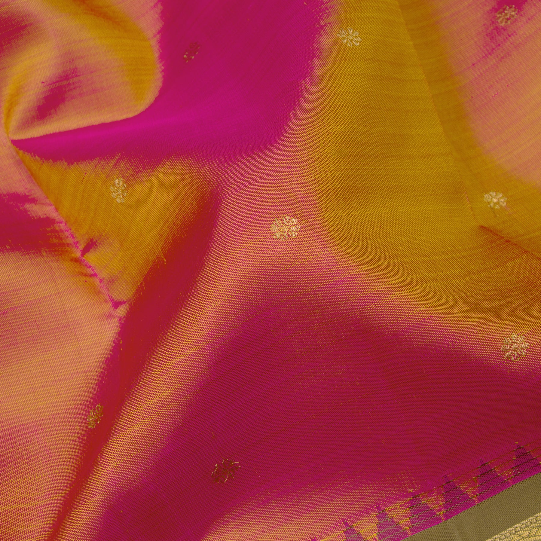 Kanakavalli Kanjivaram Silk Sari 24-595-HS001-11567 - Fabric View