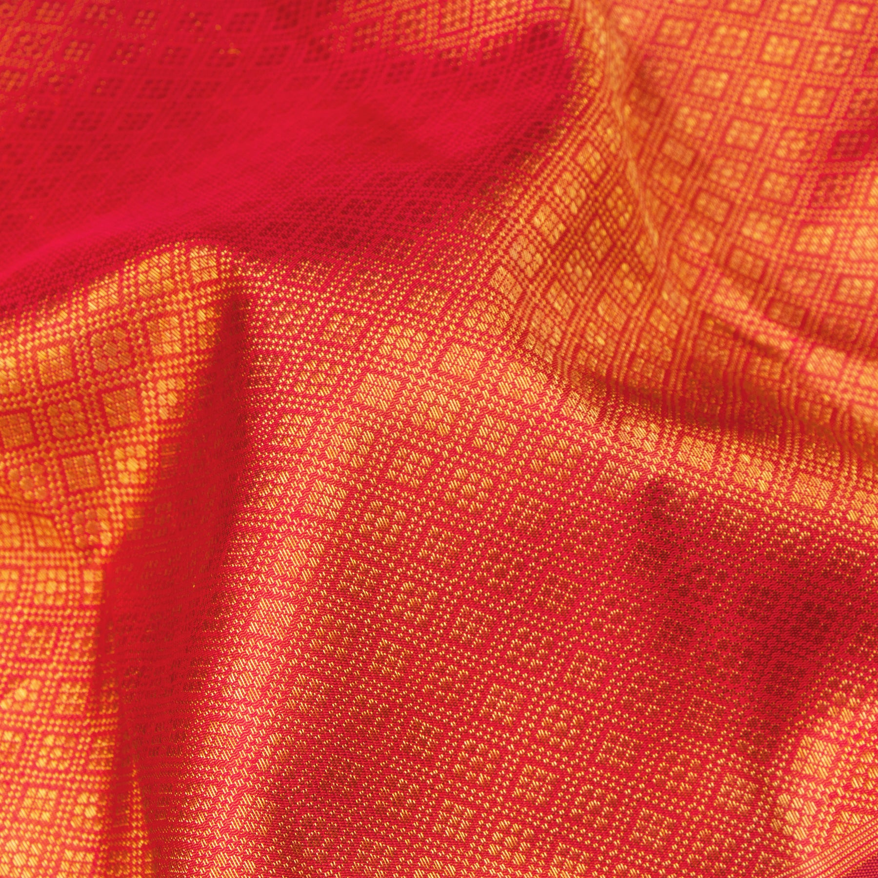 Kanakavalli Kanjivaram Silk Sari 24-595-HS001-11575 - Fabric View