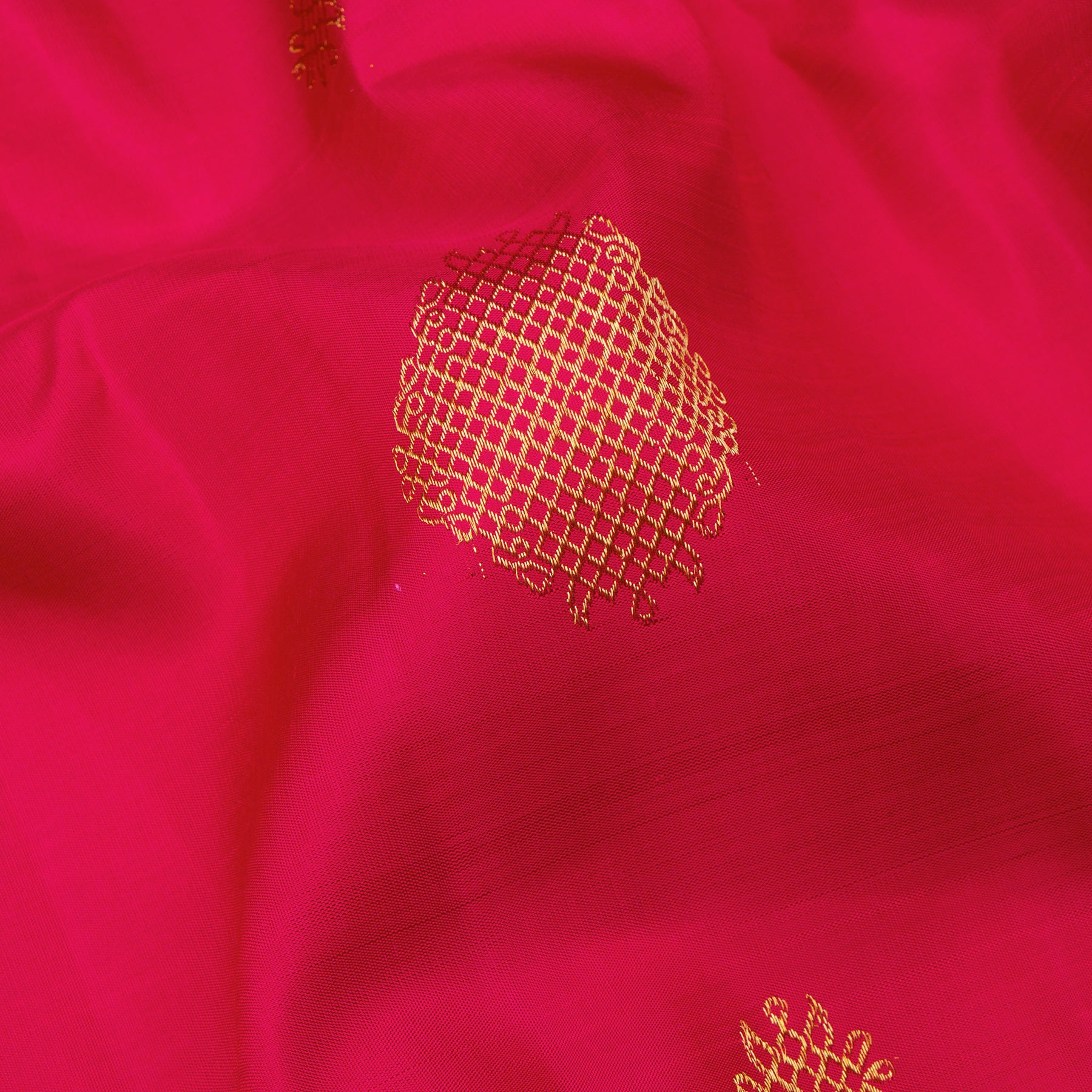 Kanakavalli Kanjivaram Silk Sari 24-595-HS001-12757 - Fabric View