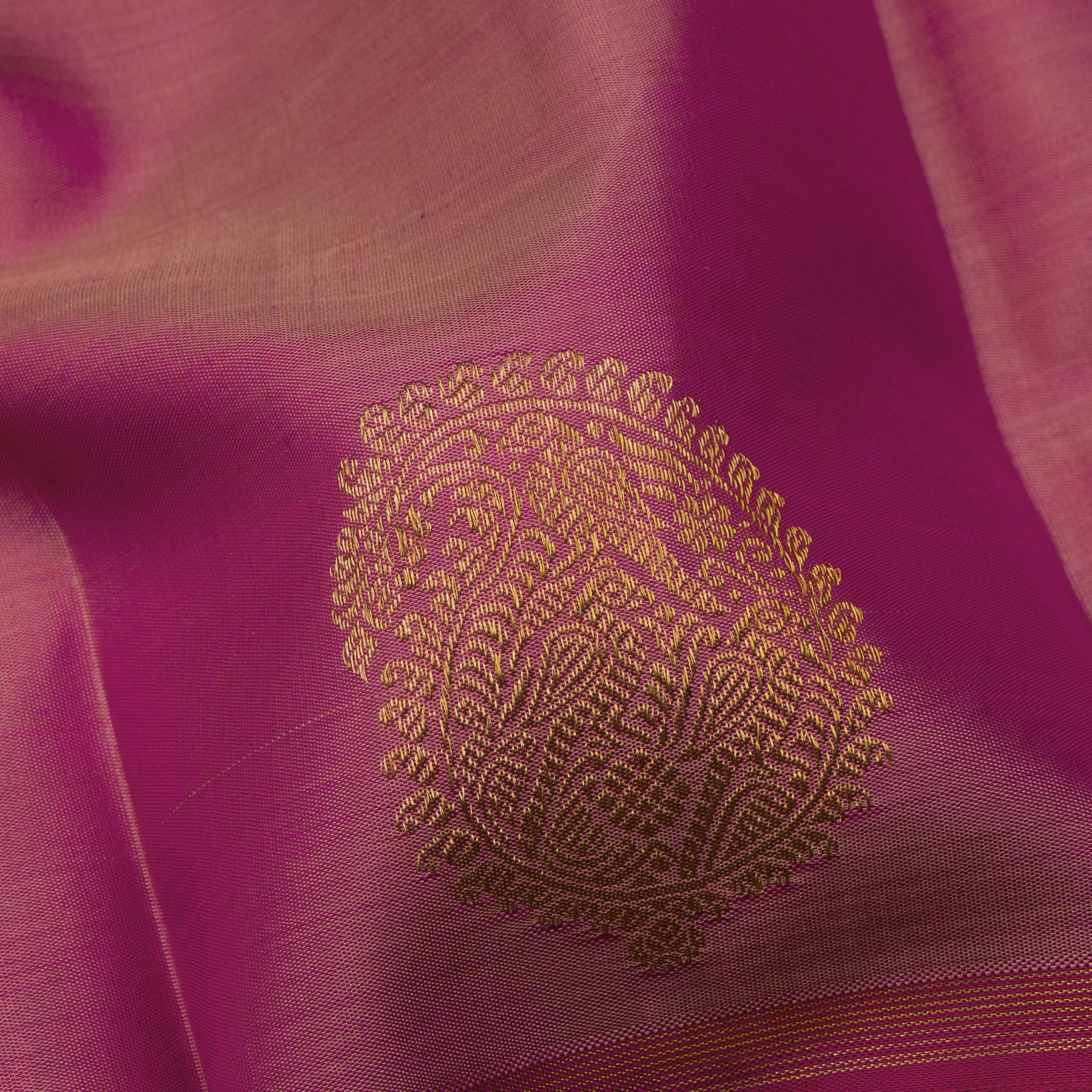 Kanakavalli Kanjivaram Silk Sari 24-595-HS001-12768 - Fabric View