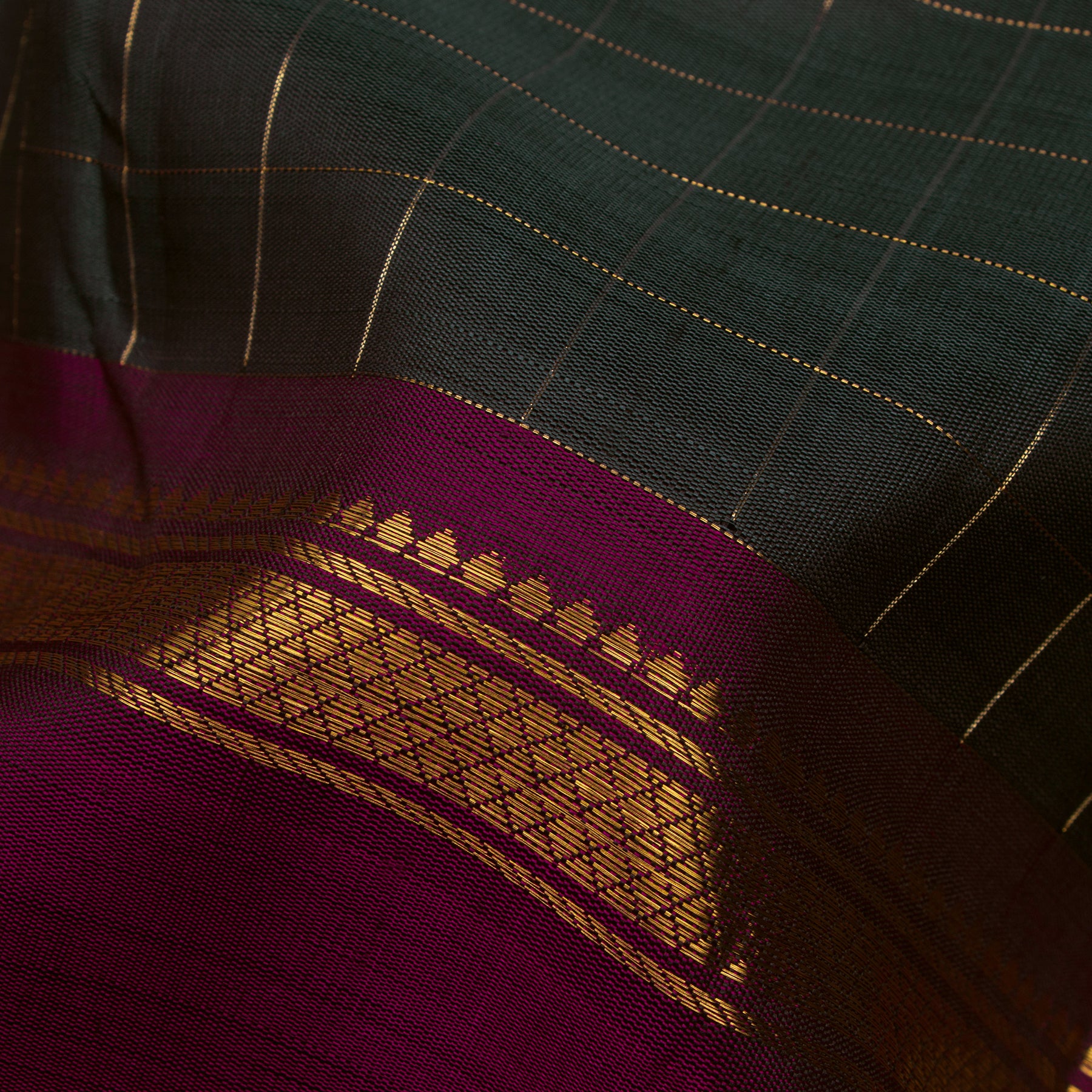 Kanakavalli Kanjivaram Silk Sari 24-595-HS001-12820 - Fabric View