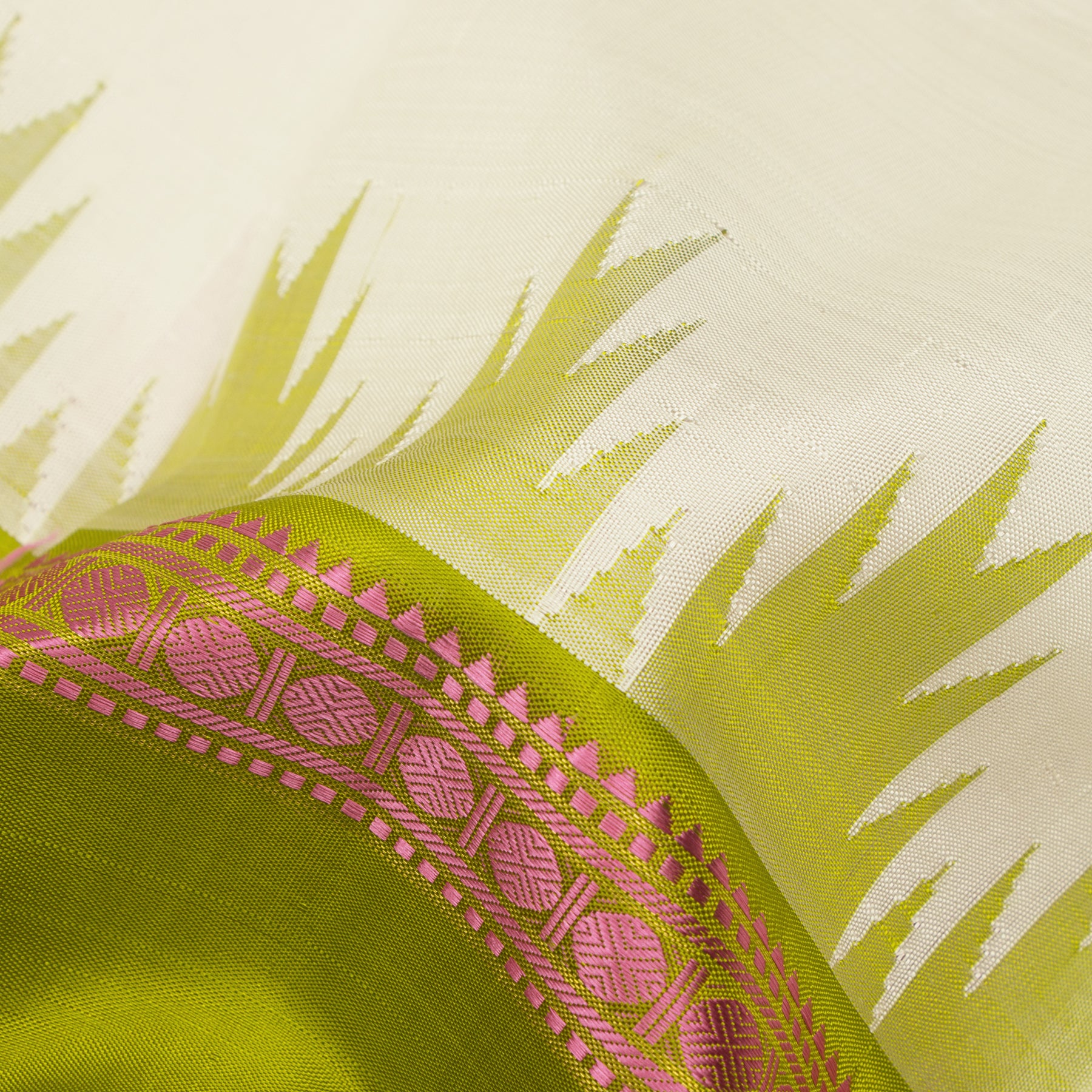 Kanakavalli Kanjivaram Silk Sari 24-595-HS001-12853 - Fabric View