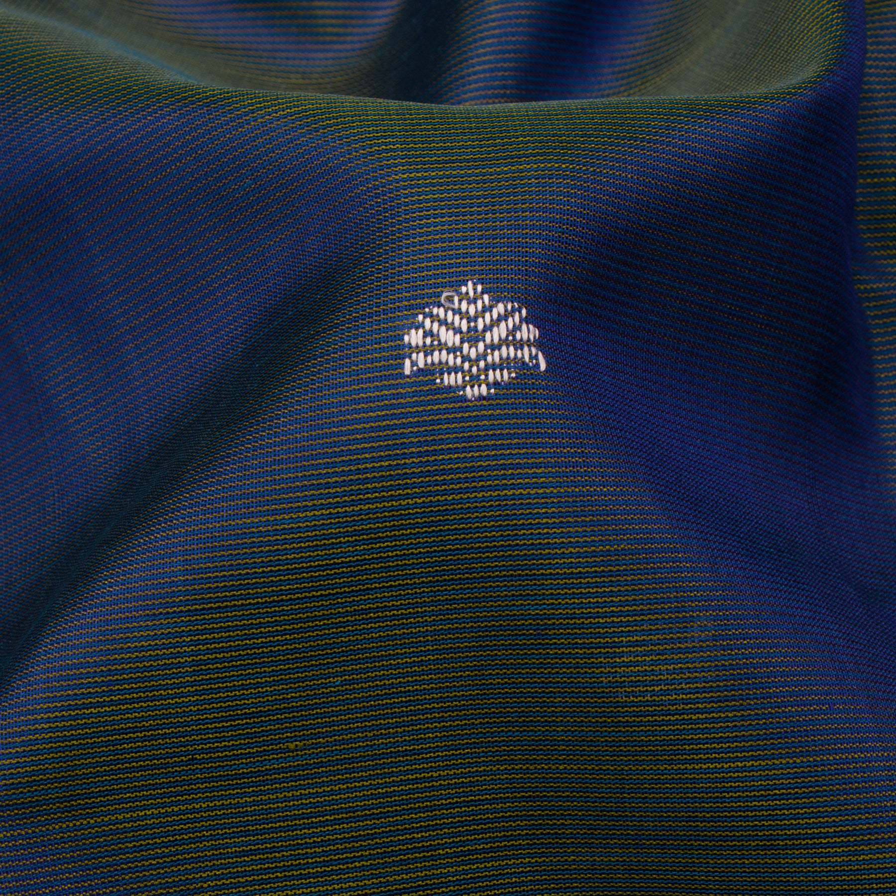 Kanakavalli Silk/Cotton Sari 24-598-HS005-09265 - Fabric View