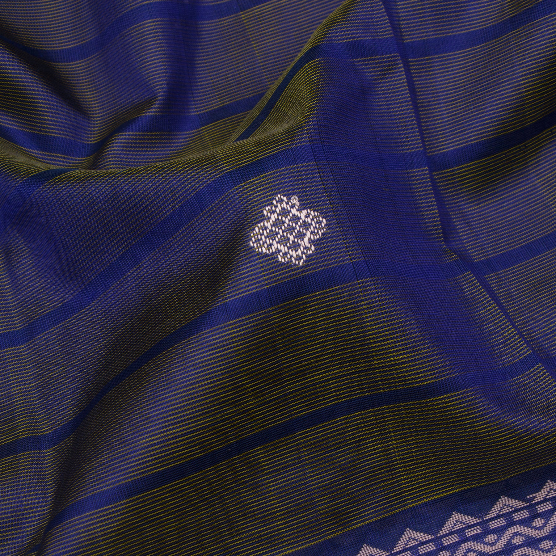 Kanakavalli Silk/Cotton Sari 24-598-HS005-09286 - Fabric View