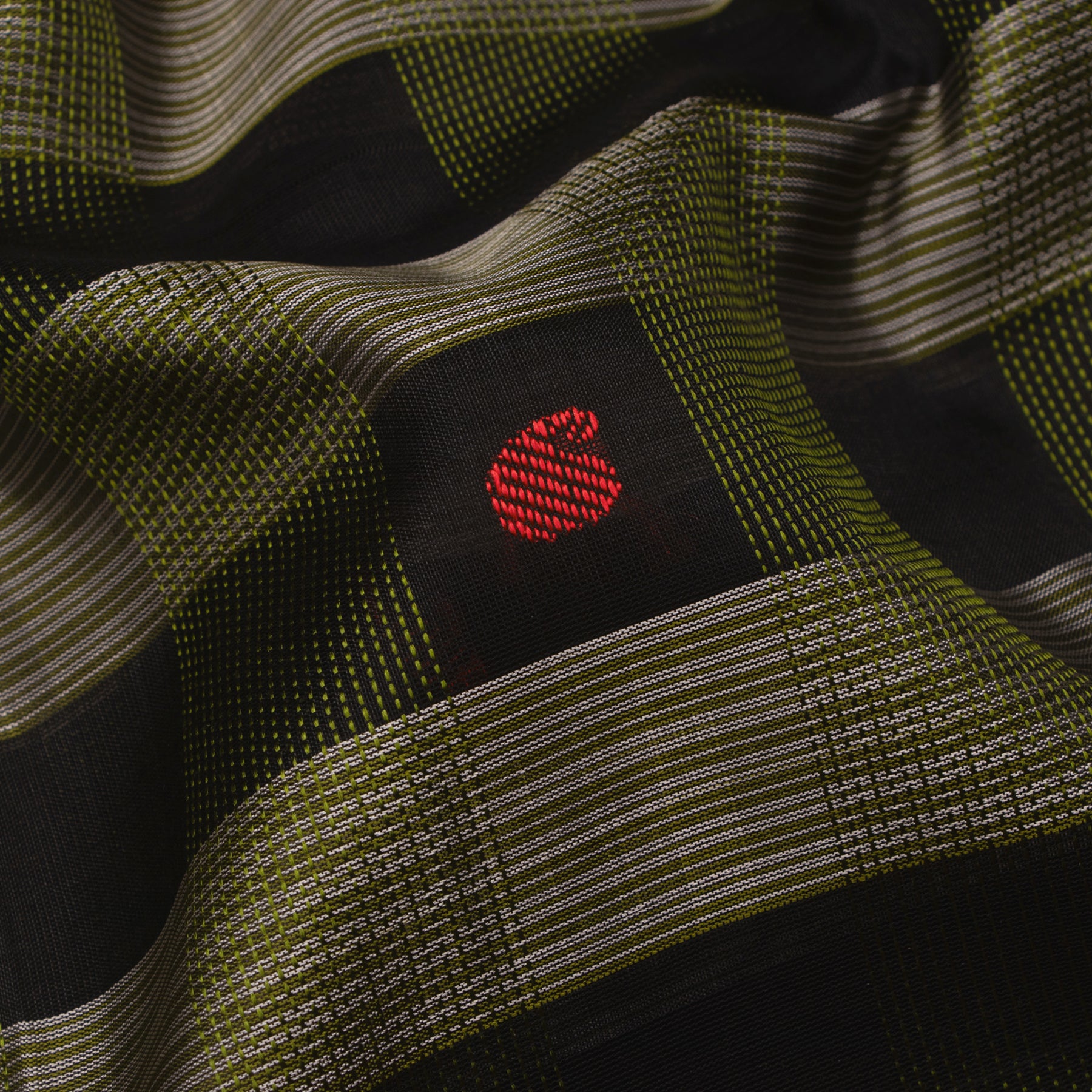 Kanakavalli Silk/Cotton Sari 24-598-HS005-10404 - Fabric View