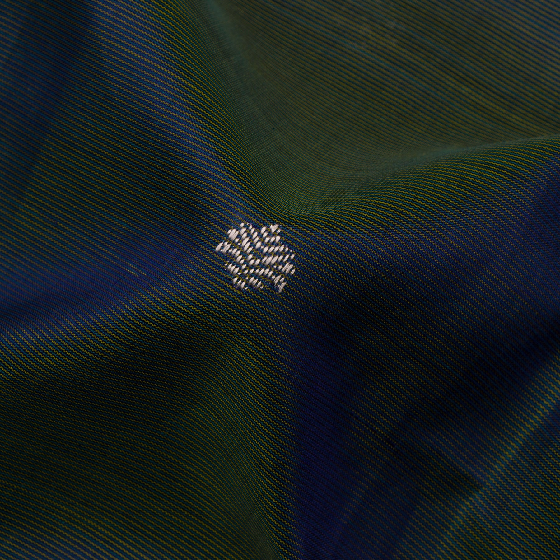 Kanakavalli Silk/Cotton Sari 24-598-HS005-10415 - Fabric View