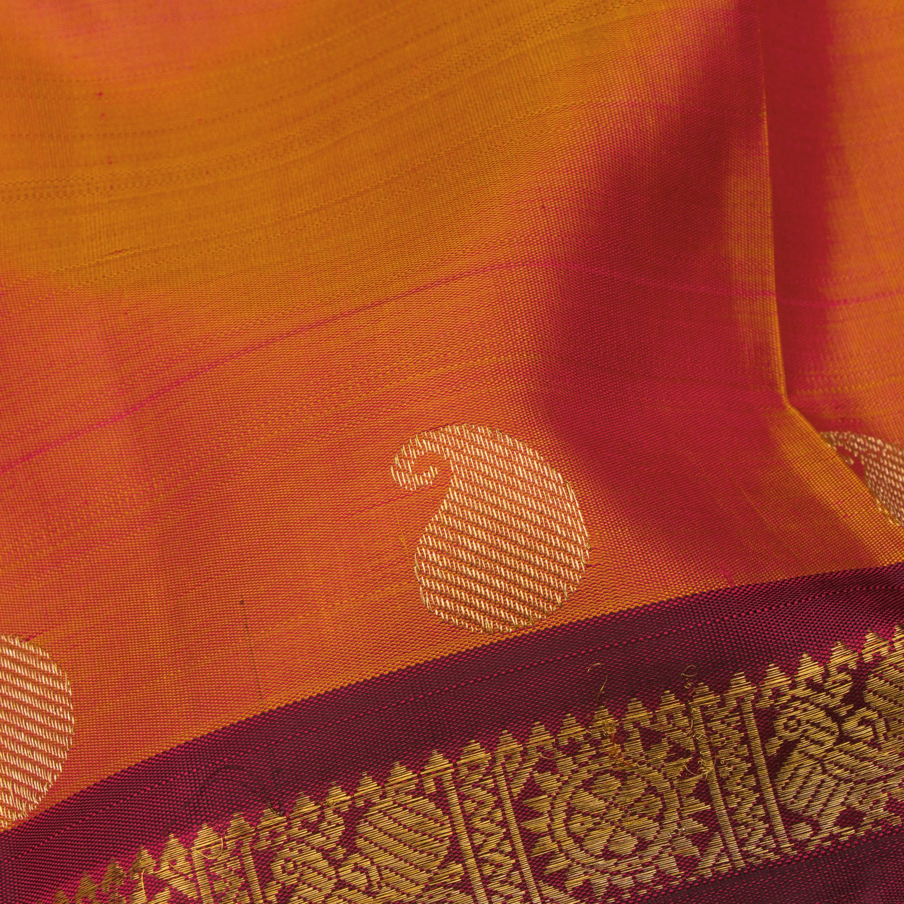 Kanakavalli Kanjivaram Silk Sari 24-599-HS001-12572 - Fabric View