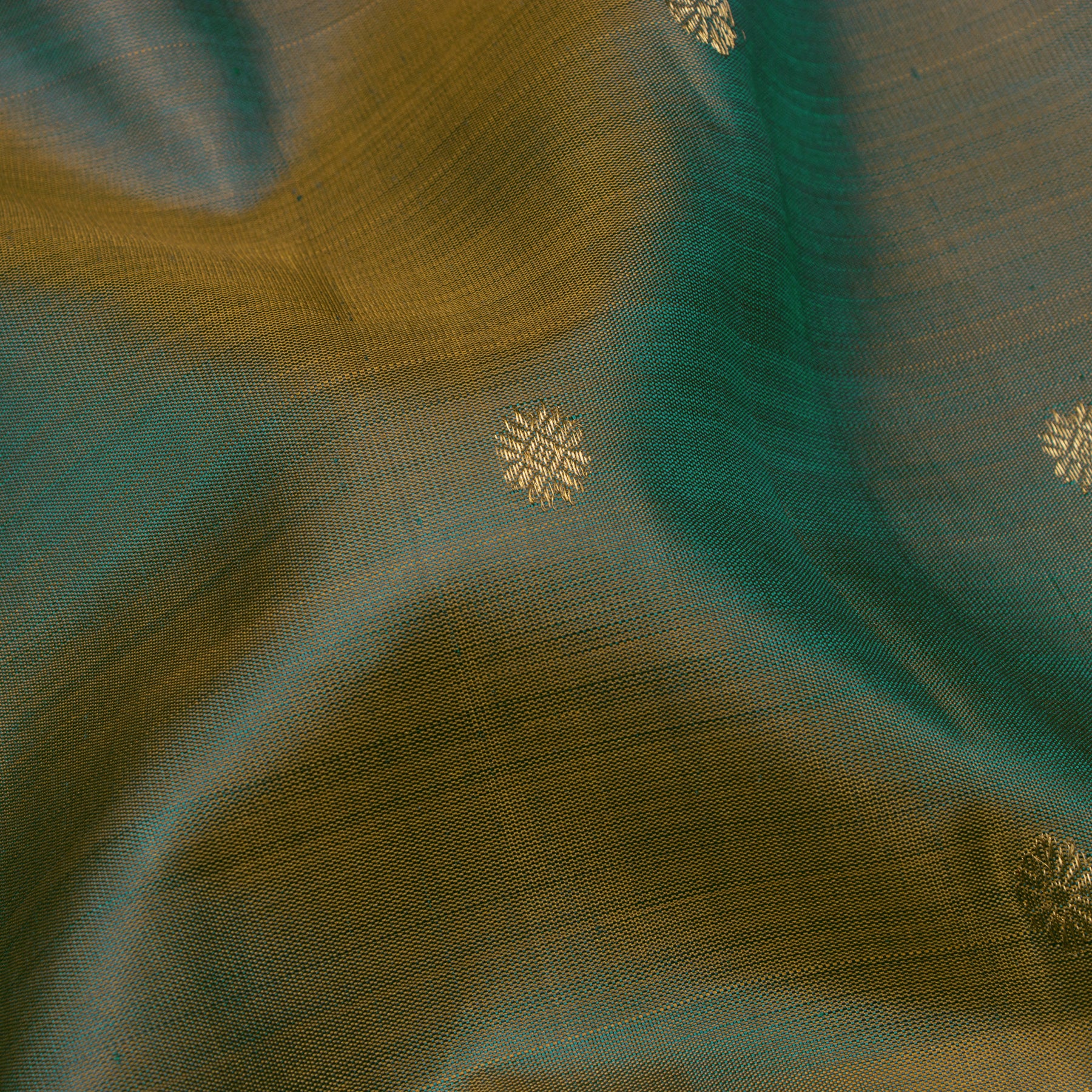 Kanakavalli Kanjivaram Silk Sari 24-599-HS001-03916 - Fabric View