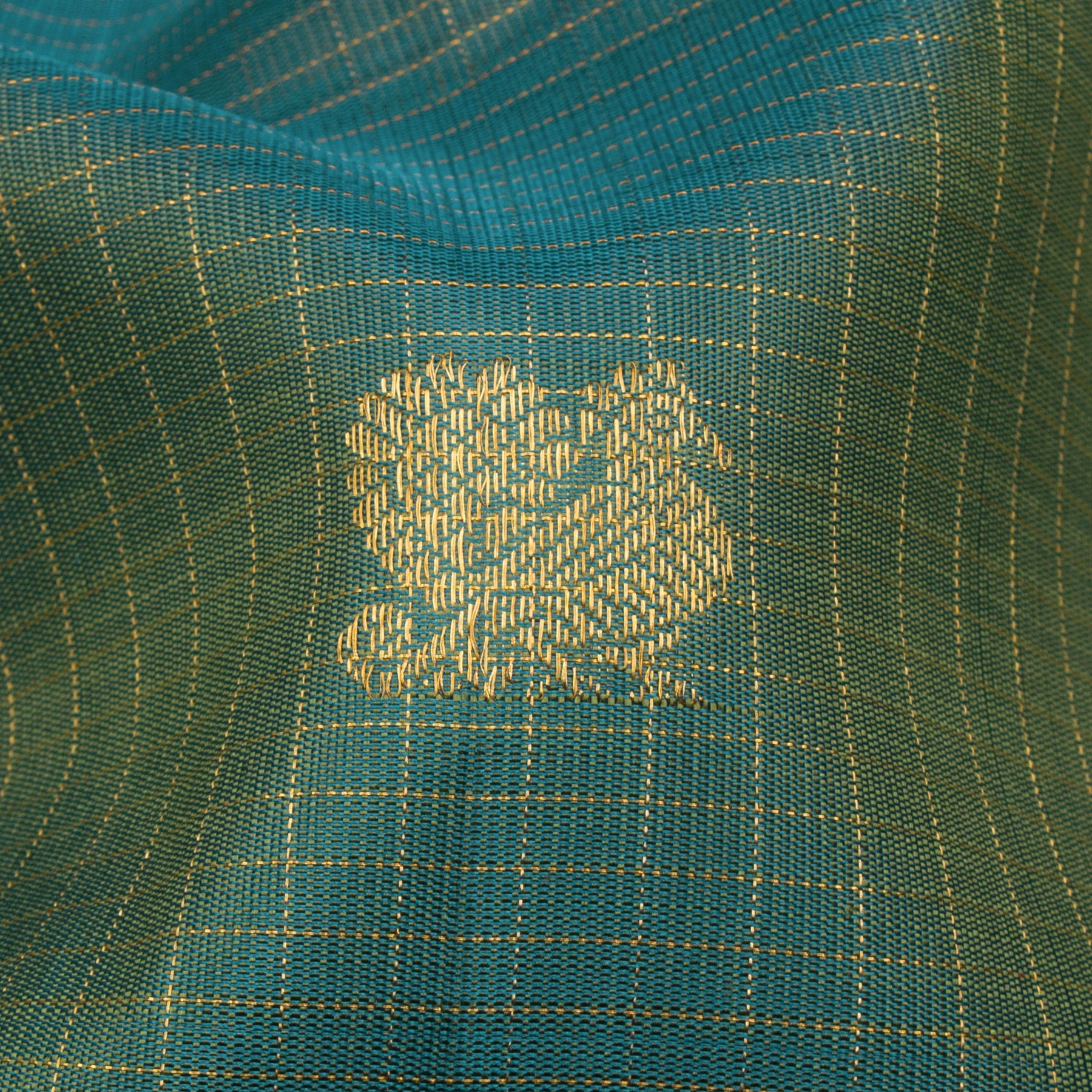 Kanakavalli Kanjivaram Silk Sari 24-599-HS001-04003 - Fabric View