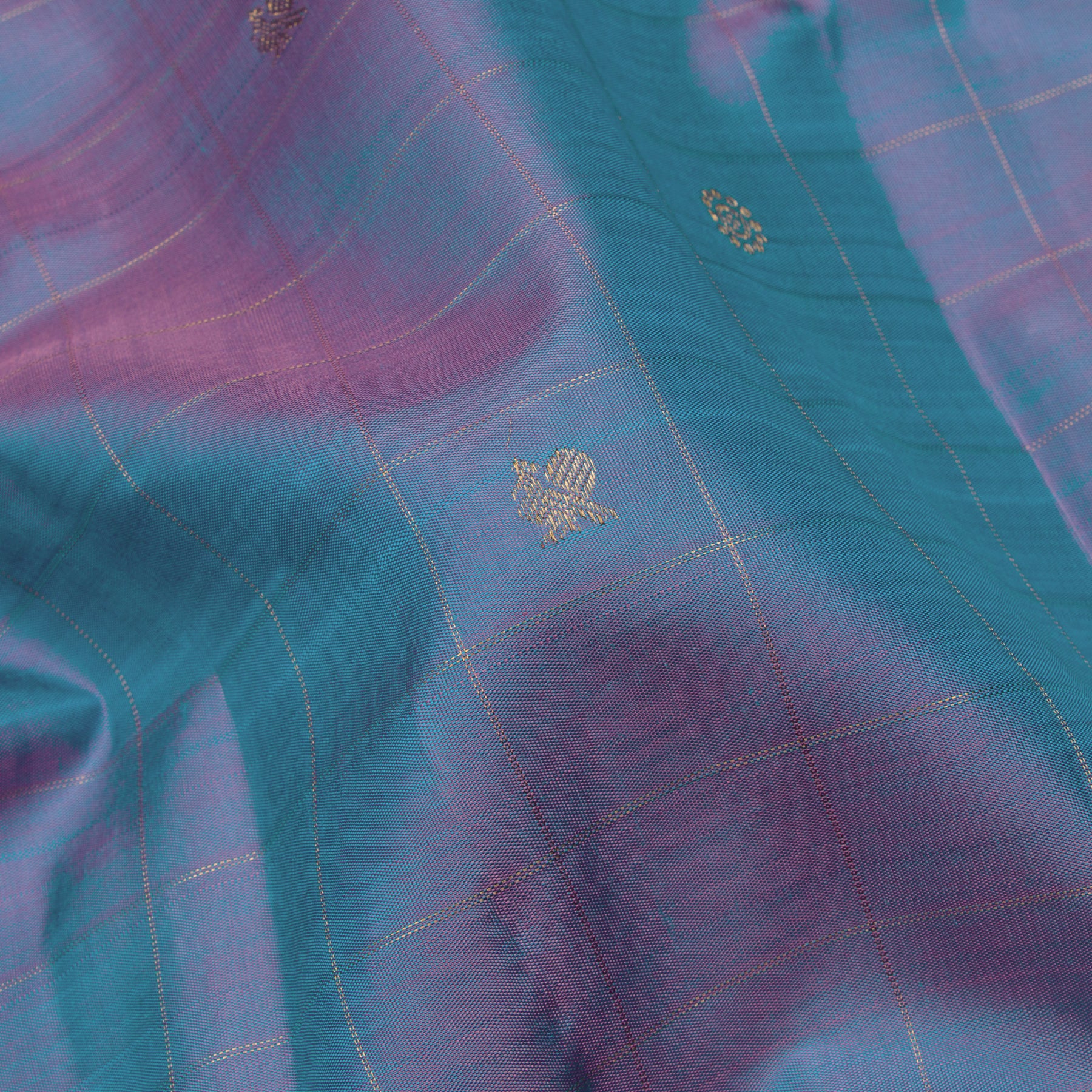 Kanakavalli Kanjivaram Silk Sari 24-599-HS001-06390 - Fabric View