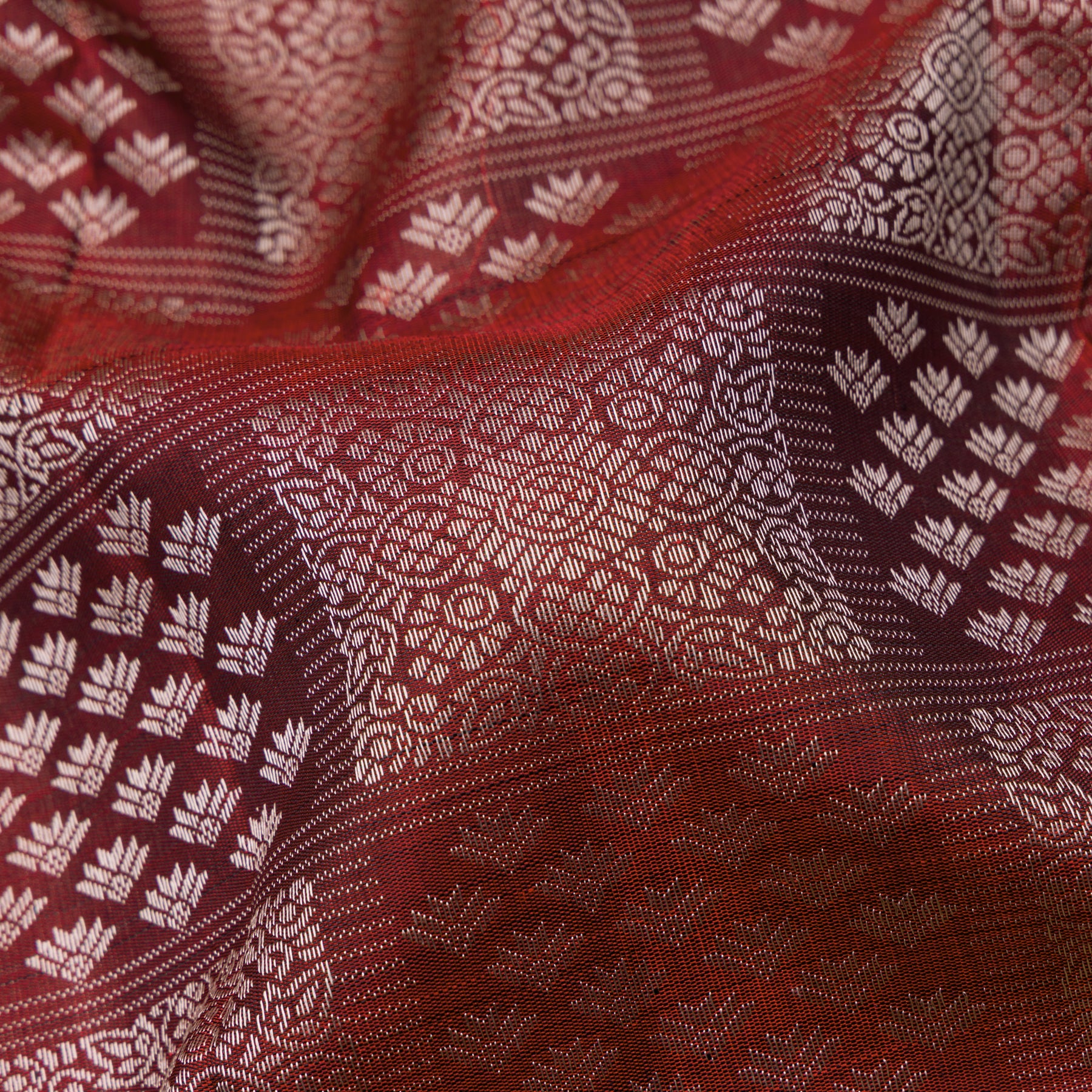 Kanakavalli Kanjivaram Silk Sari 24-599-HS001-06441 - Fabric View