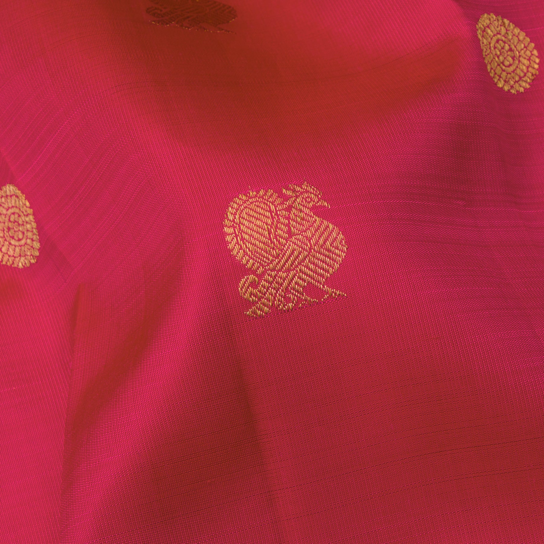 Kanakavalli Kanjivaram Silk Sari 24-599-HS001-07317 - Fabric View