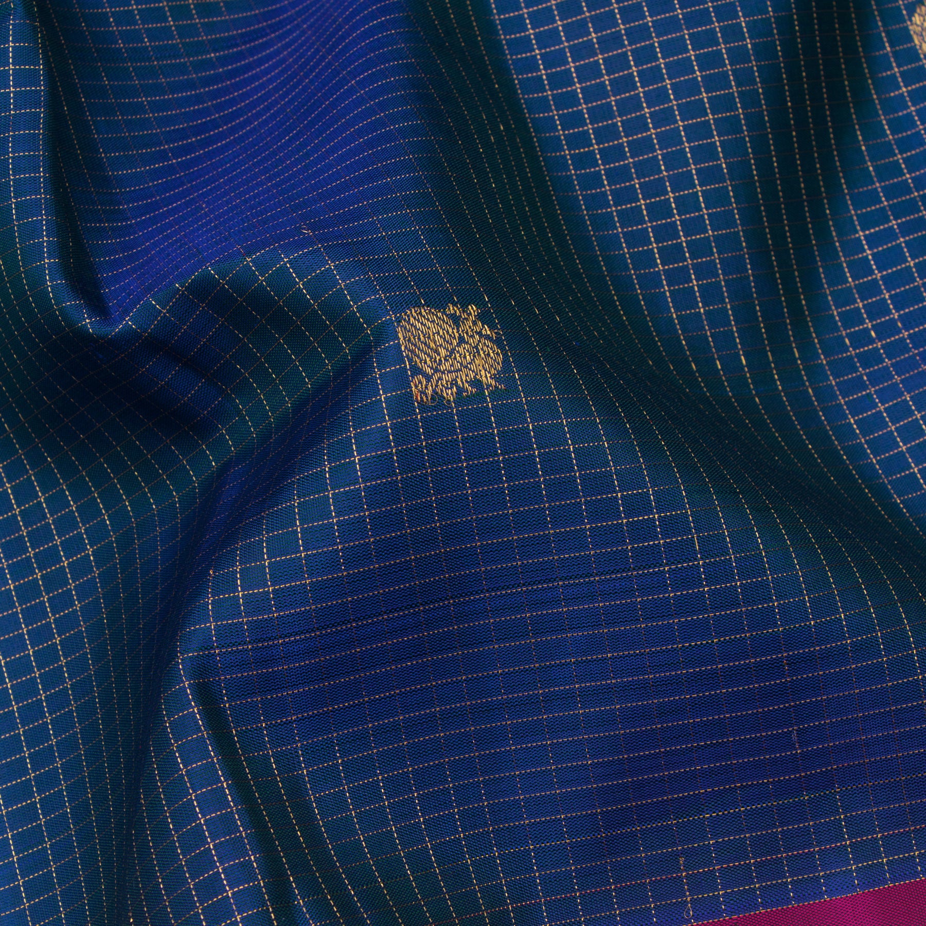 Kanakavalli Kanjivaram Silk Sari 24-599-HS001-10064 - Fabric View