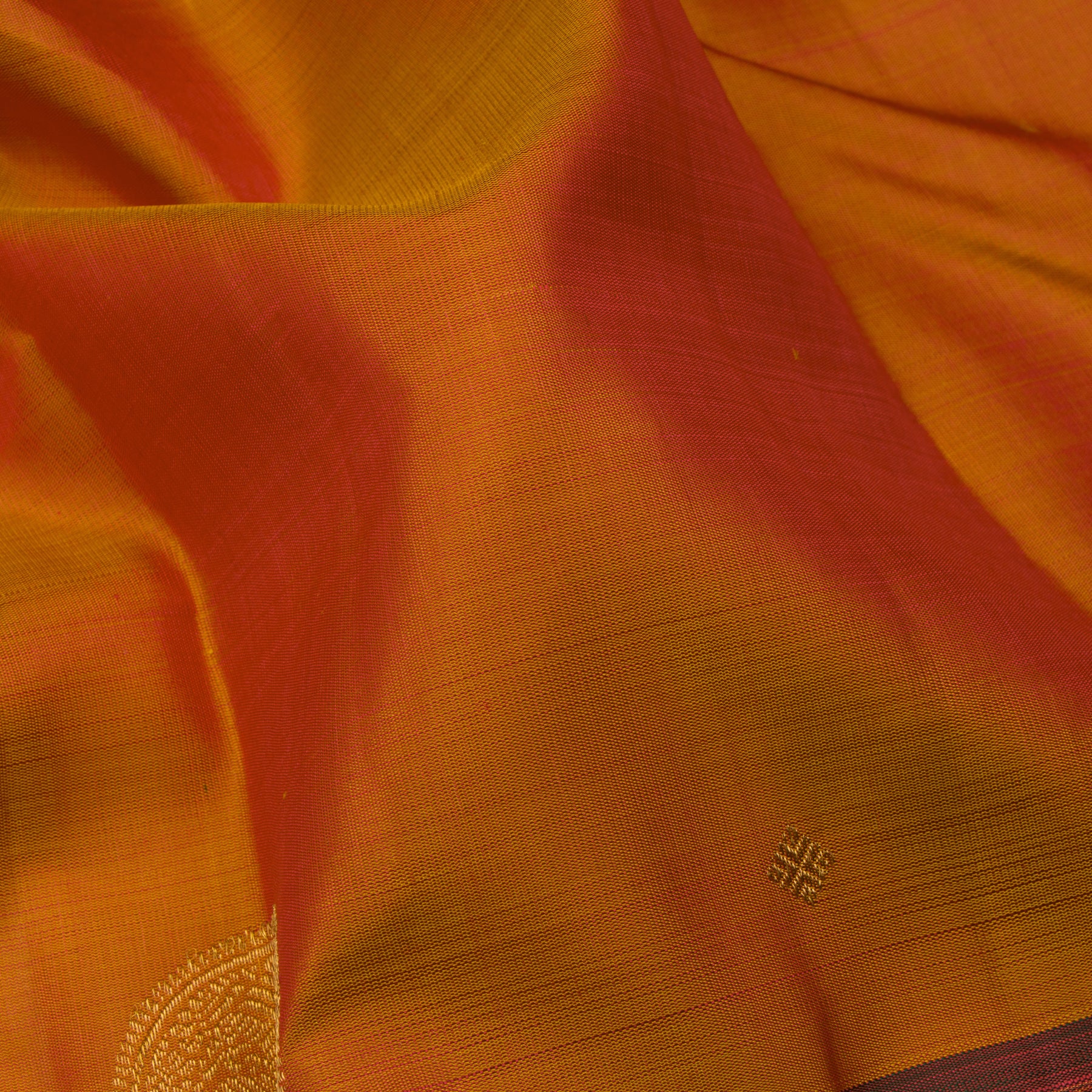 Kanakavalli Kanjivaram Silk Sari 24-599-HS001-10722 - Fabric View