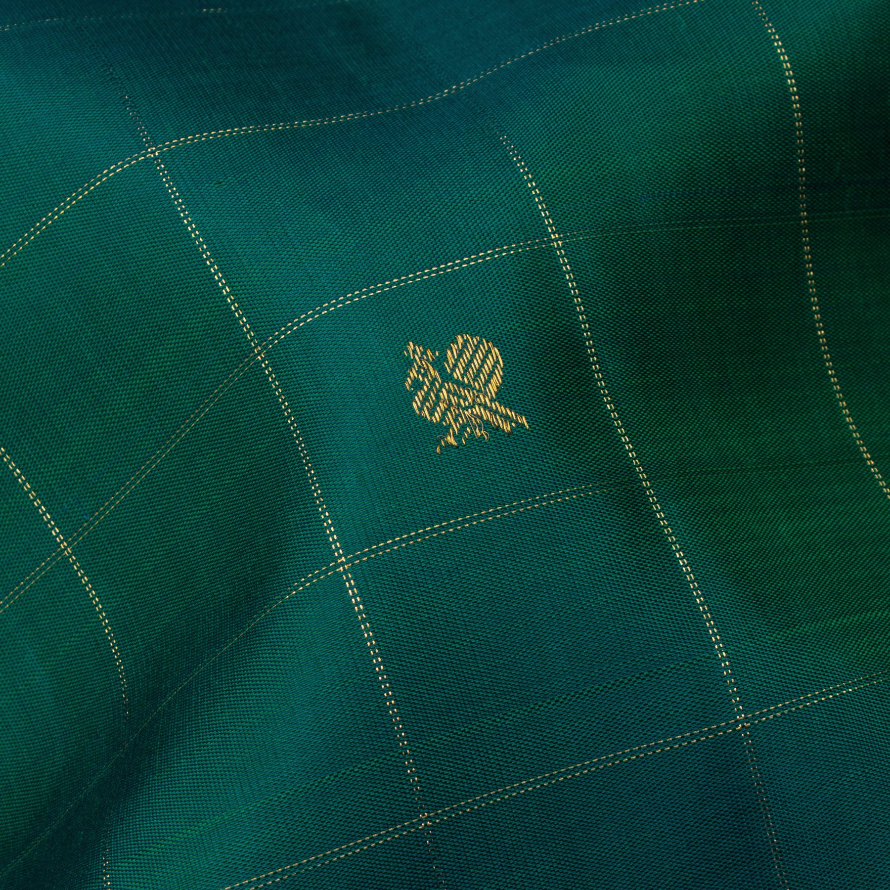 Kanakavalli Kanjivaram Silk Sari 24-599-HS001-10730 - Fabric View