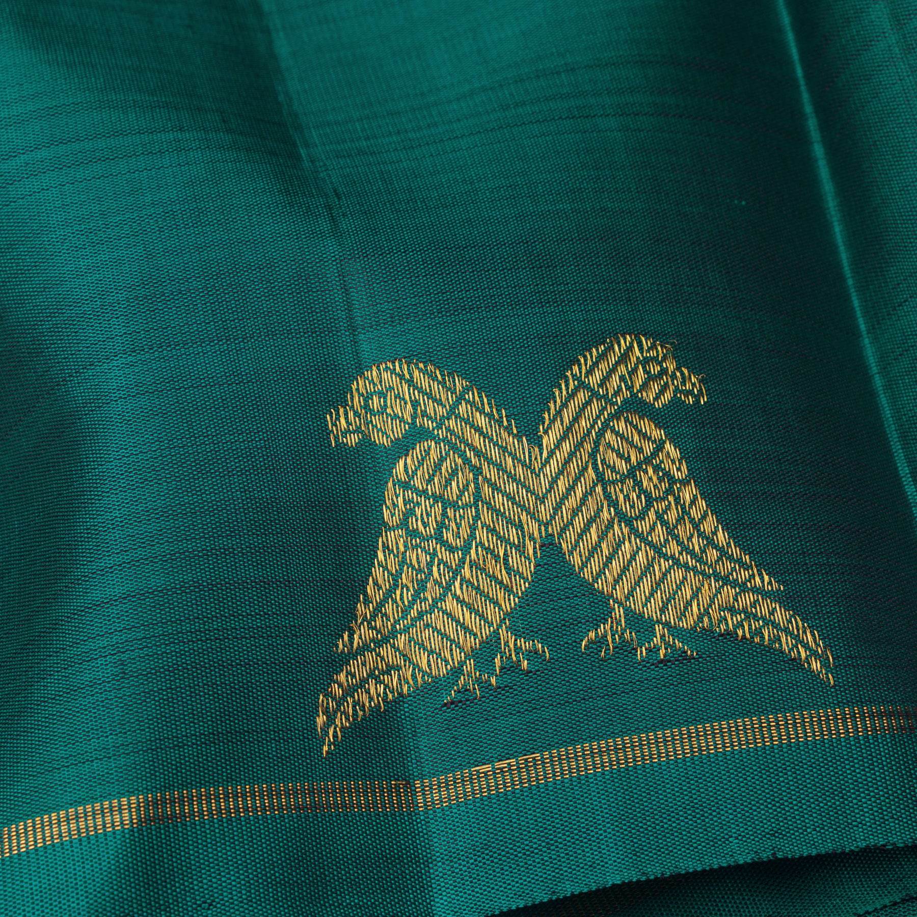 Kanakavalli Kanjivaram Silk Sari 24-599-HS001-11631 - Fabric View