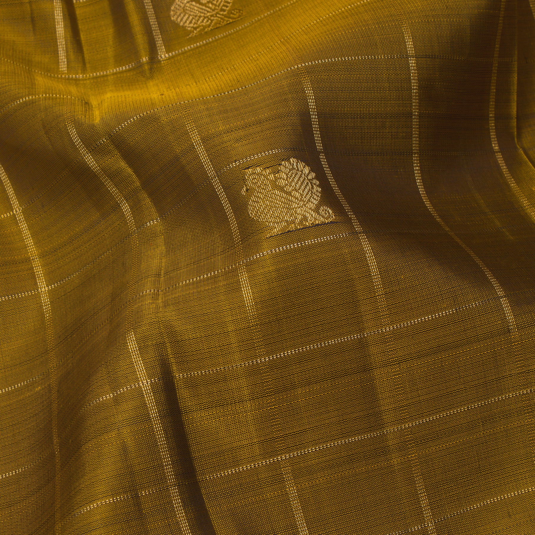 Kanakavalli Kanjivaram Silk Sari 24-599-HS001-12525 - Fabric View