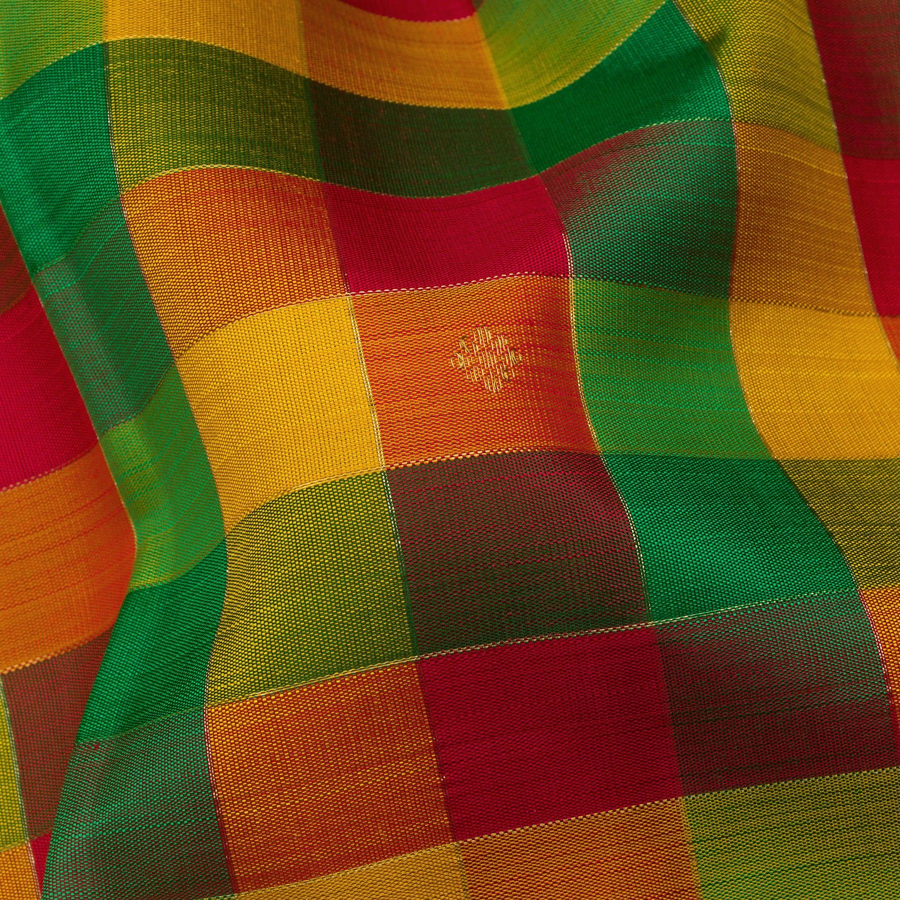Kanakavalli Kanjivaram Silk Sari 24-599-HS001-13515 - Fabric View