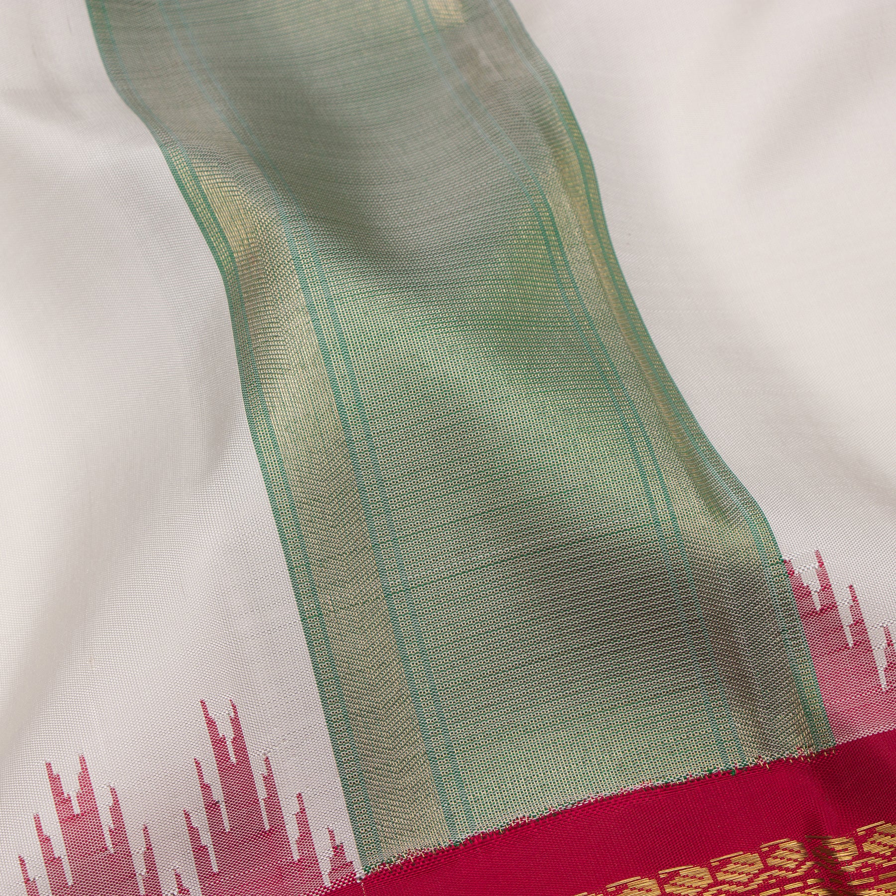 Kanakavalli Kanjivaram Silk Angavastram CO-ORD 24-611-HA001-08580 - Detailed Fabric View