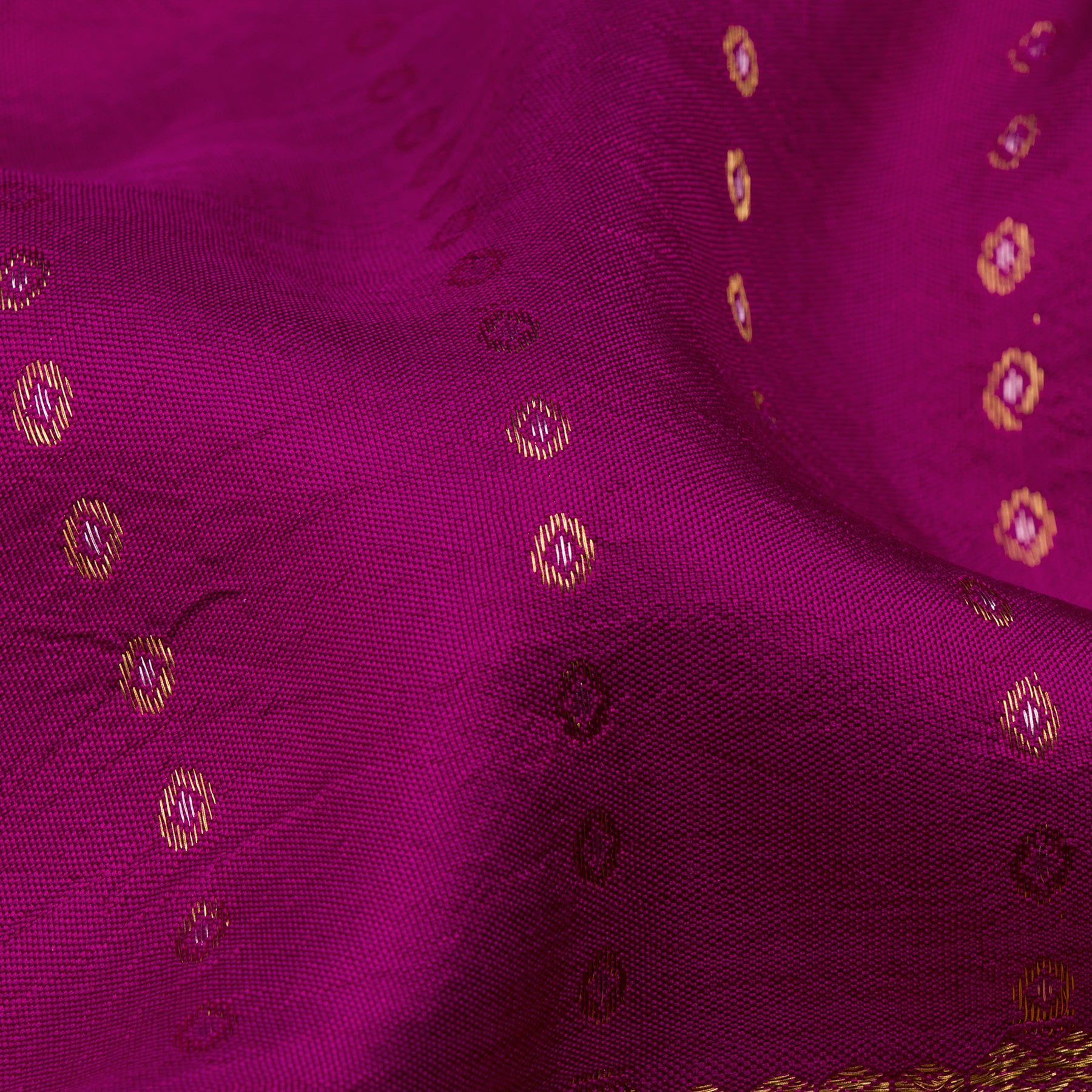 Kanakavalli Kanjivaram Silk Sari 24-611-HS001-02839 - Fabric View