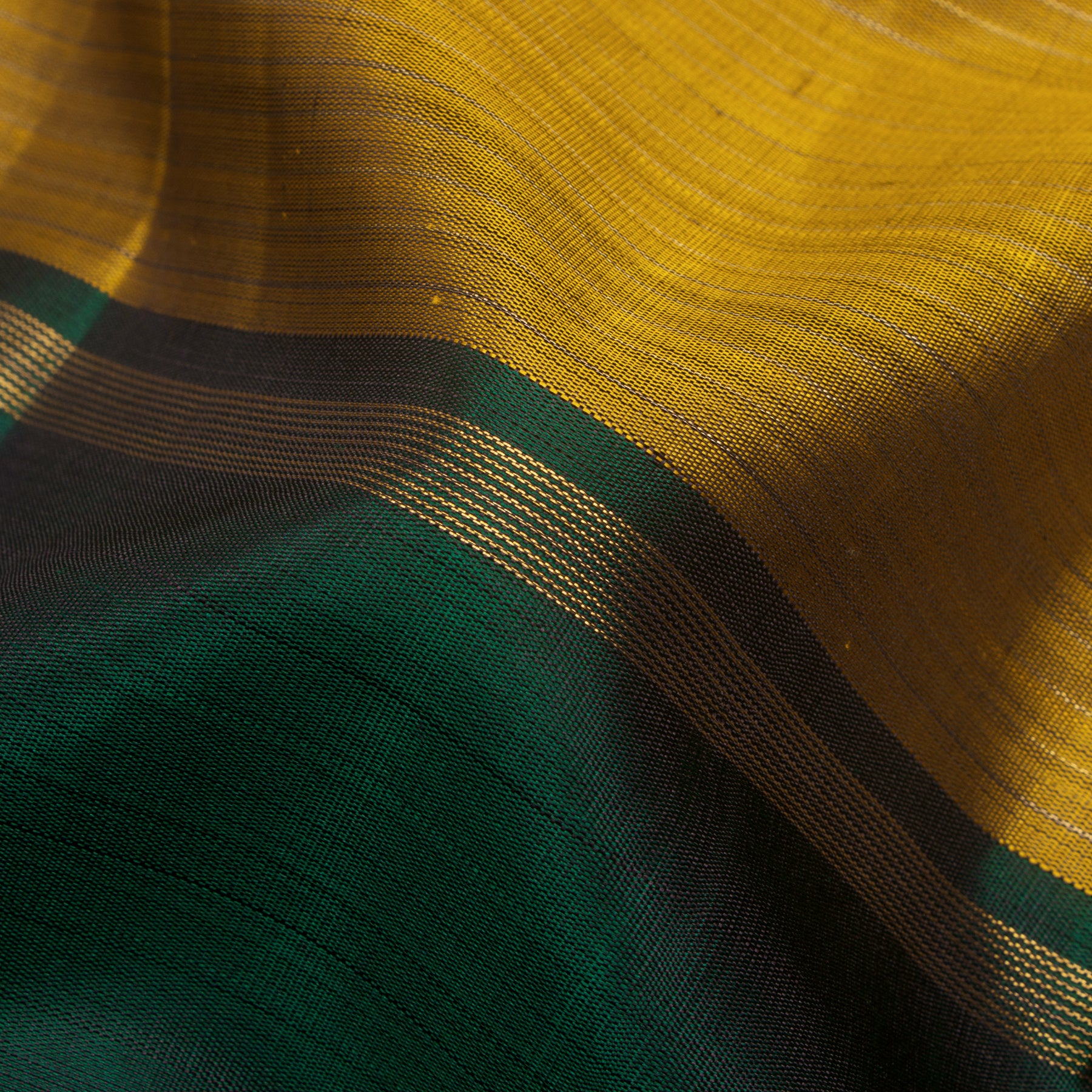 Kanakavalli Kanjivaram Silk Sari 24-611-HS001-07032 - Fabric View