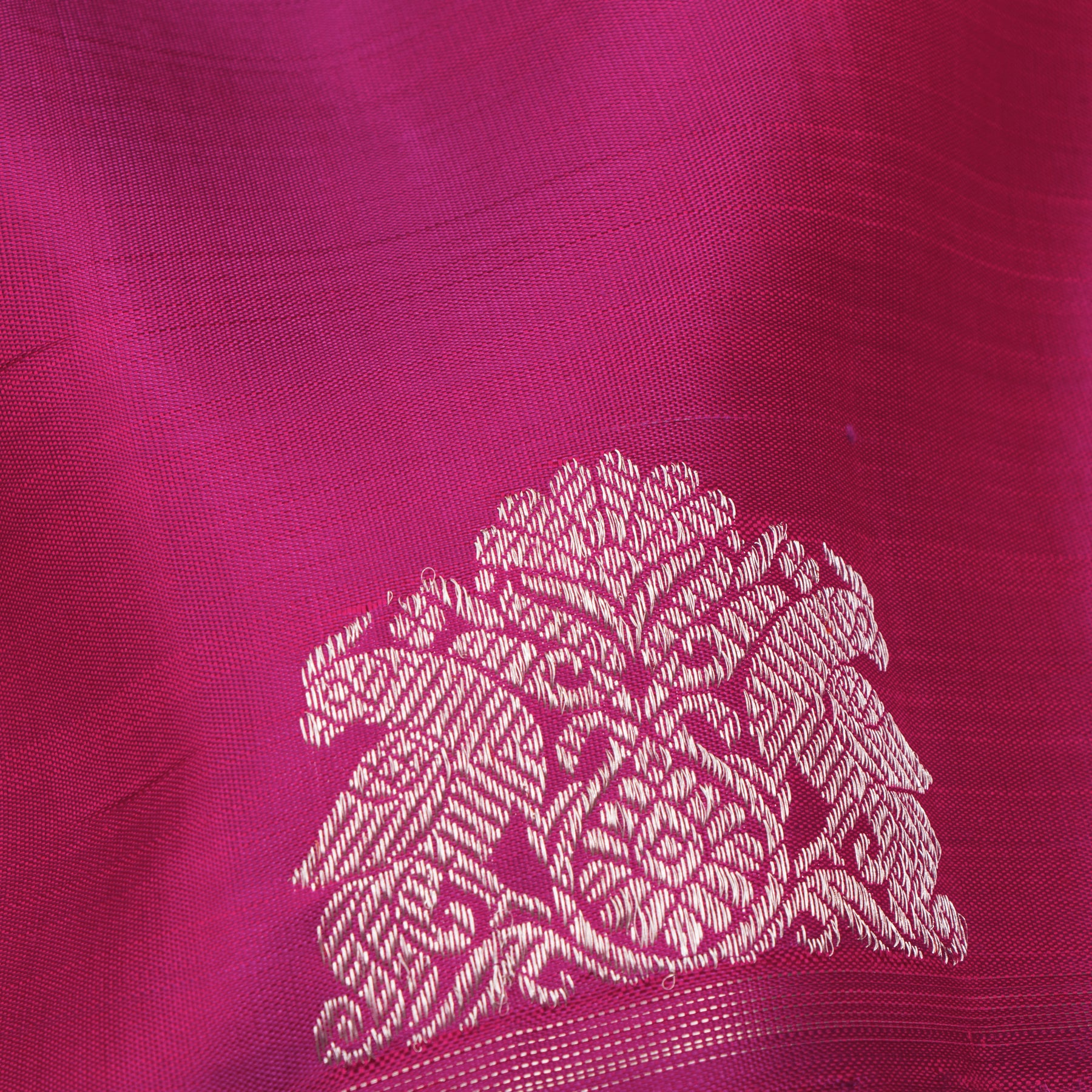 Kanakavalli Kanjivaram Silk Sari 24-611-HS001-12709 - Fabric View
