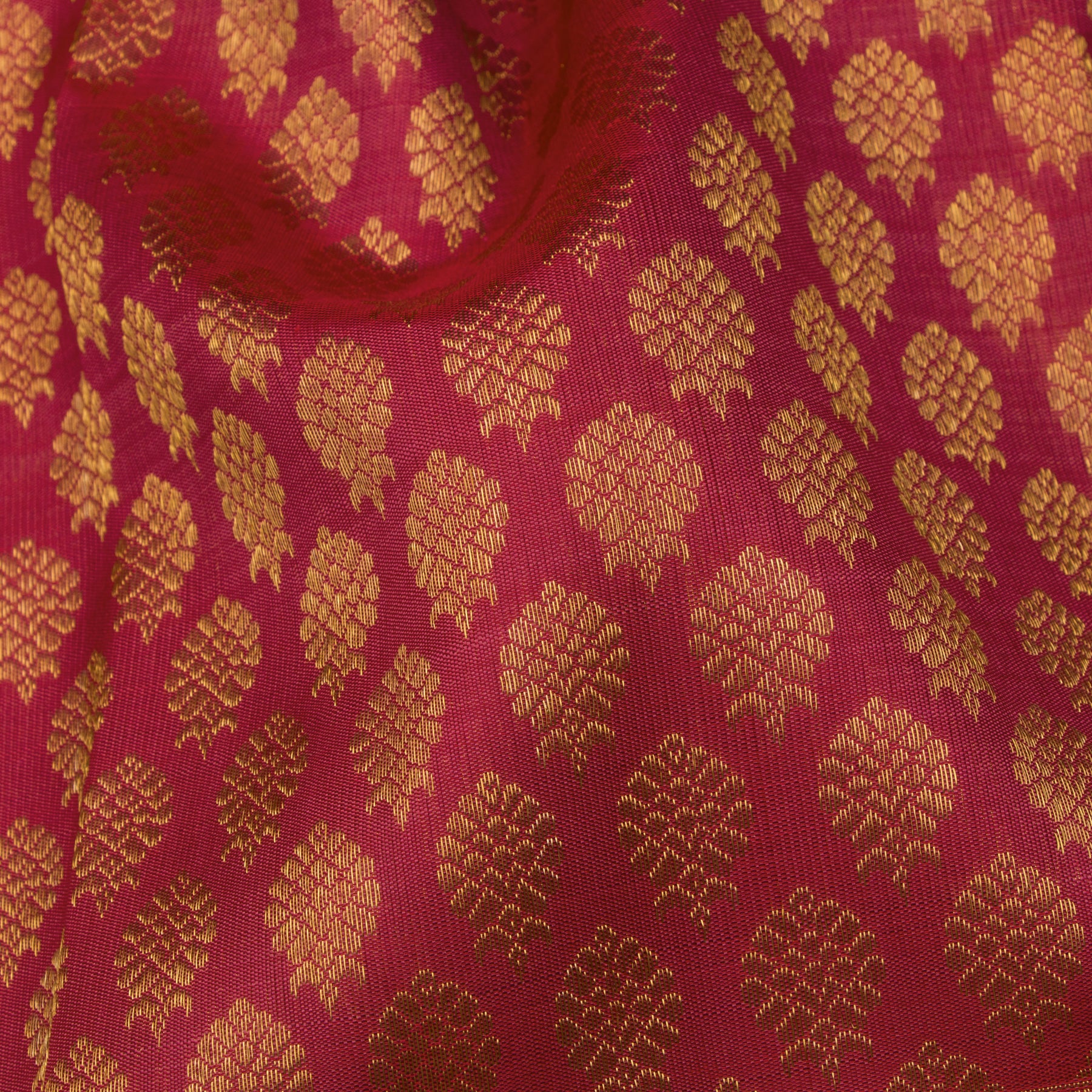 Kanakavalli Kanjivaram Silk Sari 24-611-HS001-13318 - Fabric View