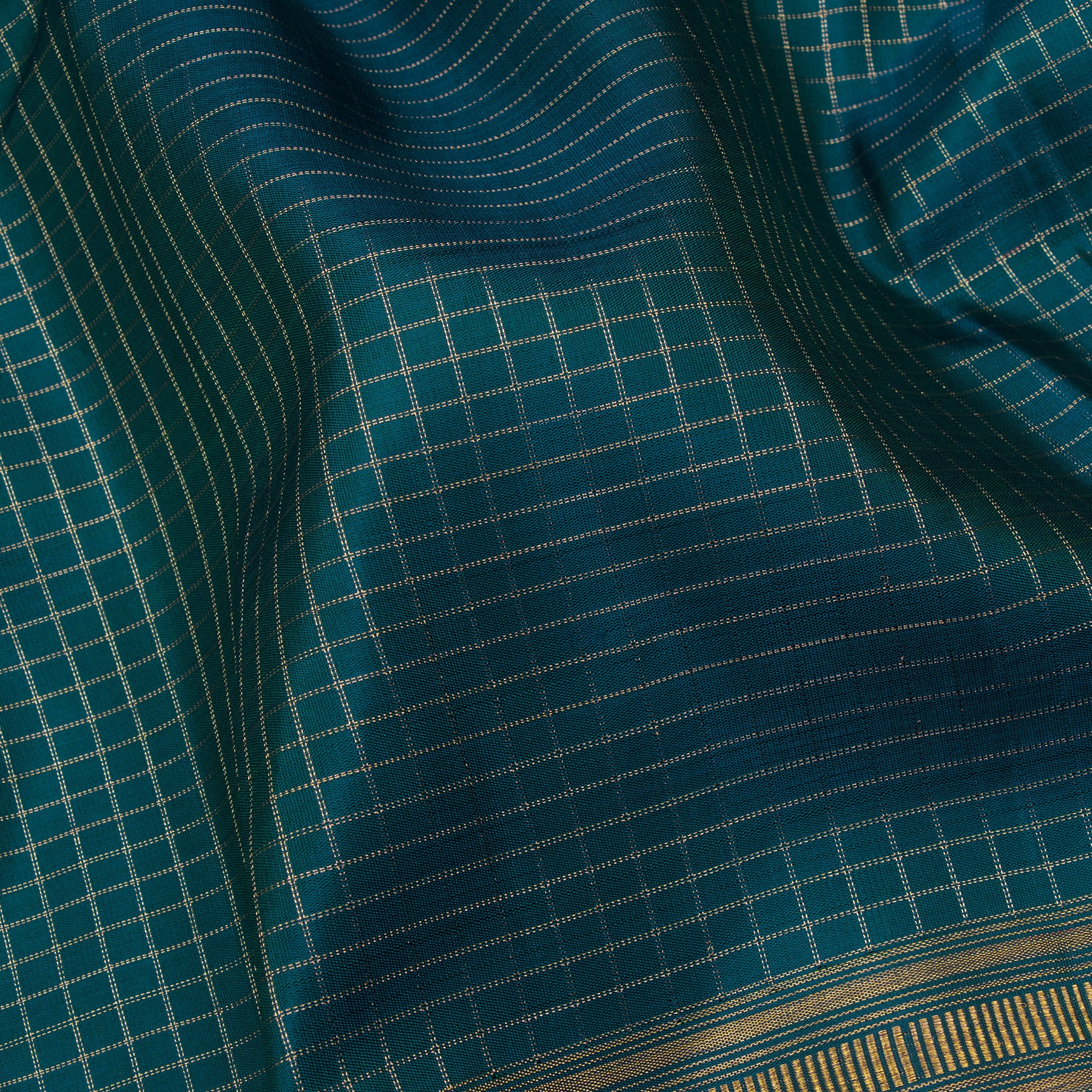 Kanakavalli Kanjivaram Silk Sari 24-611-HS001-14233 - Fabric View