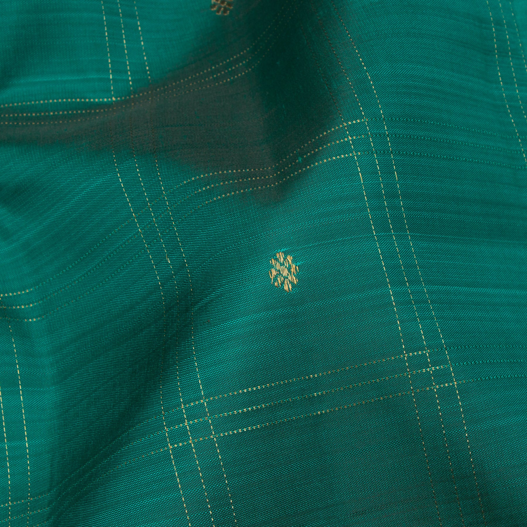 Kanakavalli Kanjivaram Silk Sari 24-611-HS001-14260 - Fabric View