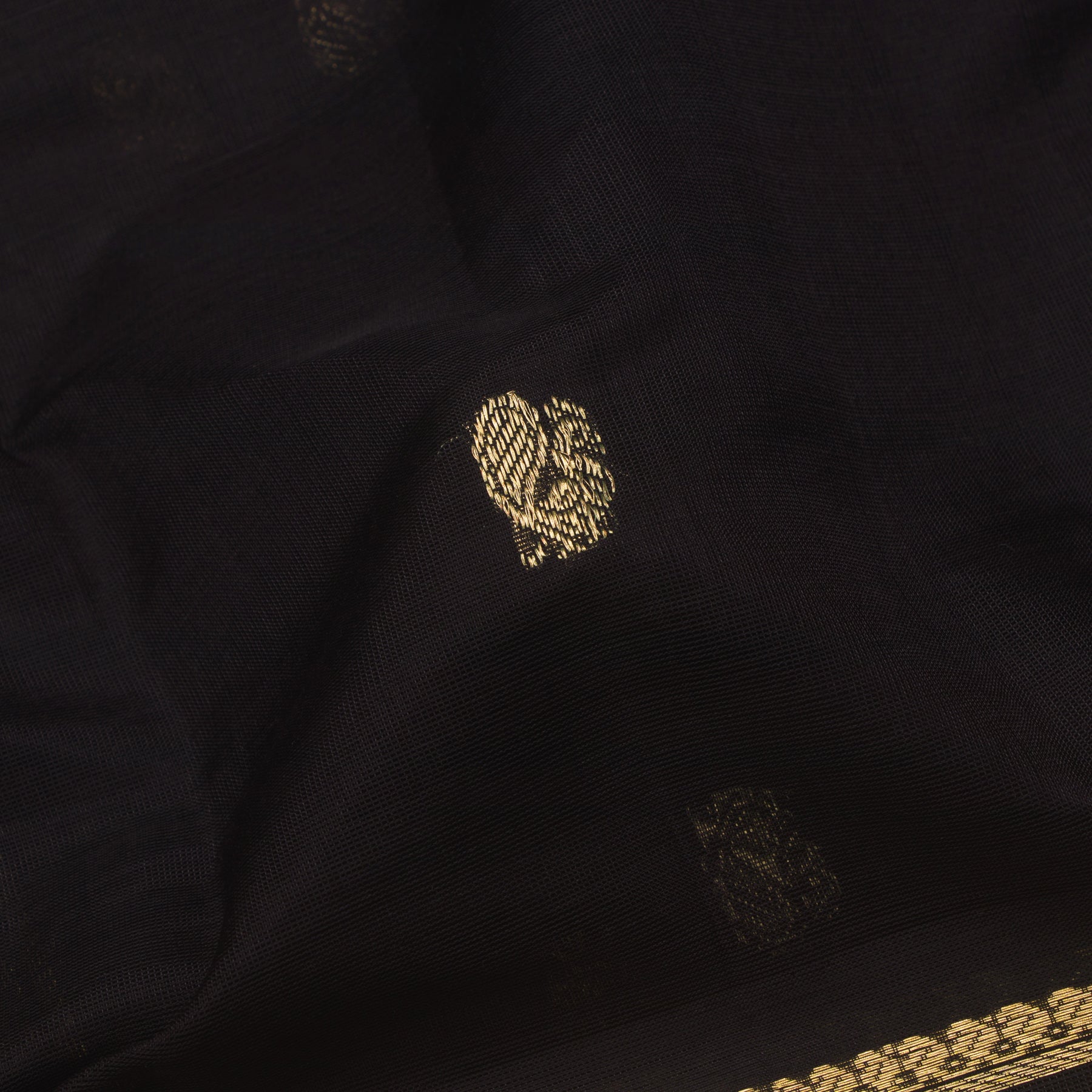 Kanakavalli Silk/Cotton Sari 24-613-HS005-04903 - Fabric View