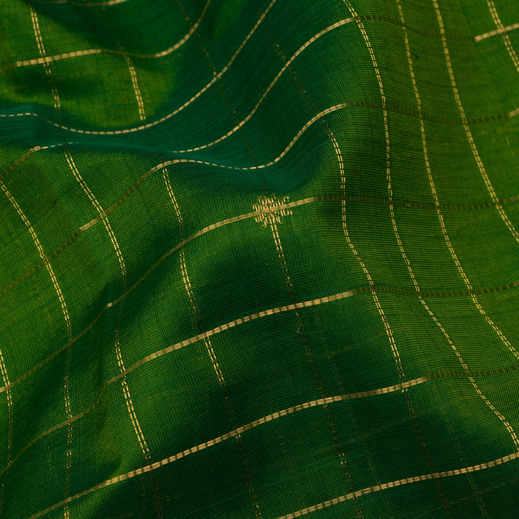 Kanakavalli Silk/Cotton Sari 24-613-HS005-05865 - Fabric View