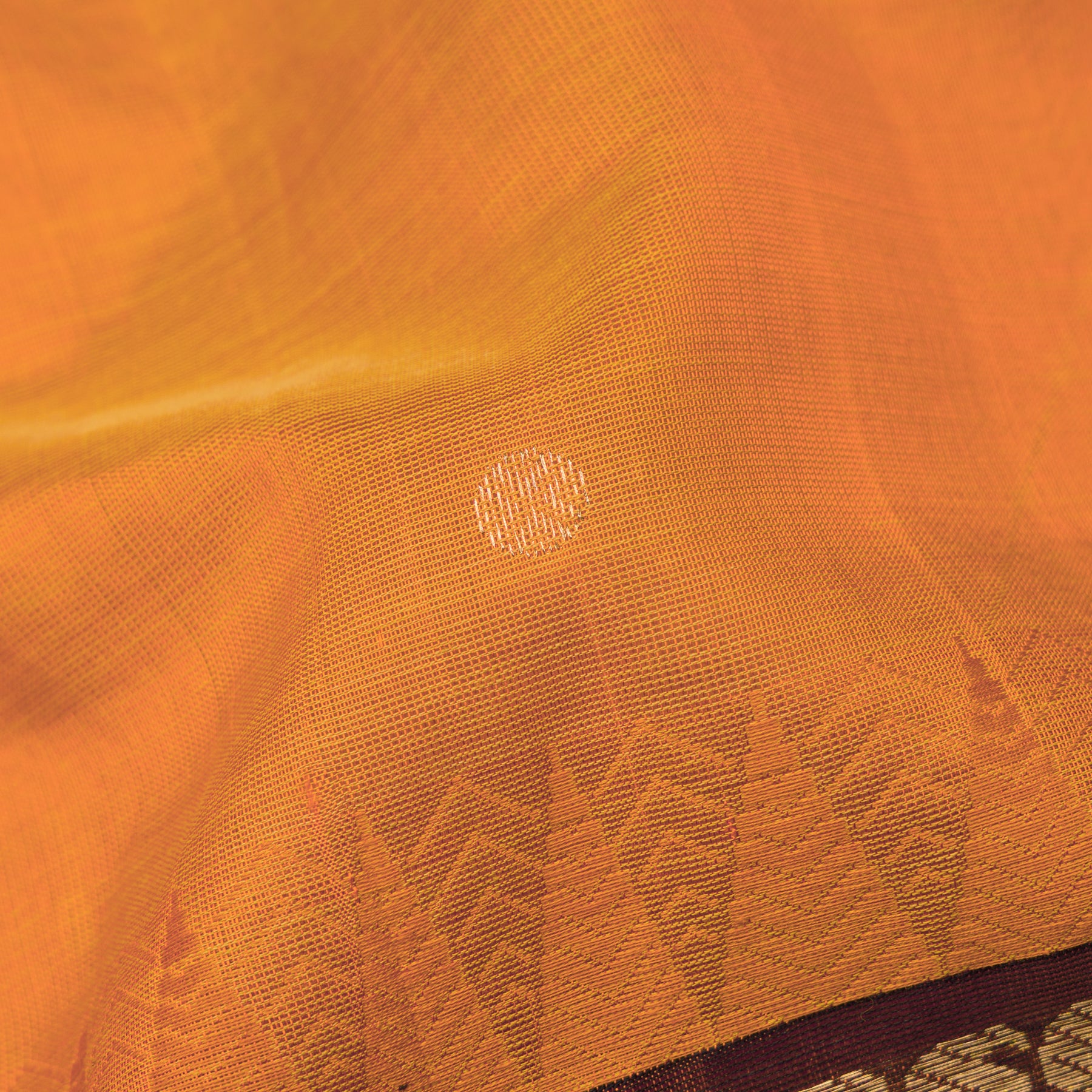 Kanakavalli Silk/Cotton Sari 24-613-HS005-09124 - Fabric View