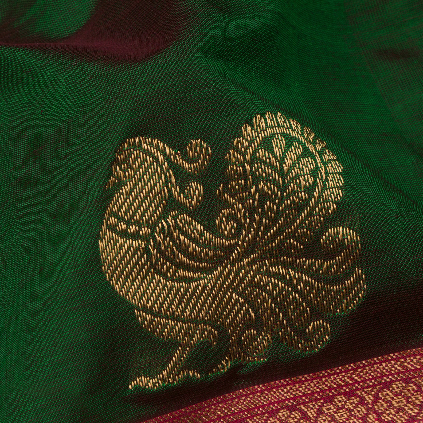 Kanakavalli Silk/Cotton Sari 24-613-HS005-09168 - Fabric View