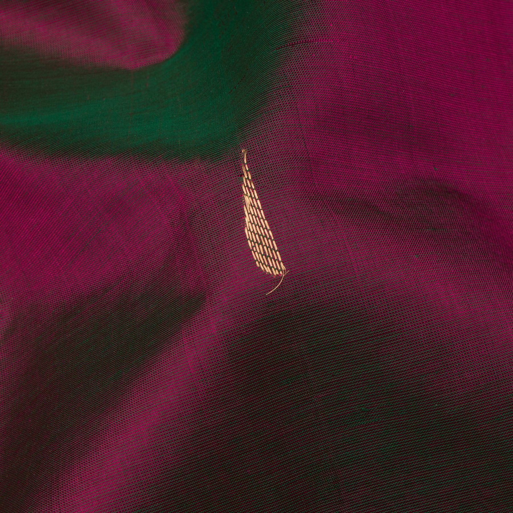 Kanakavalli Silk/Cotton Sari 24-613-HS005-09199 - Fabric View