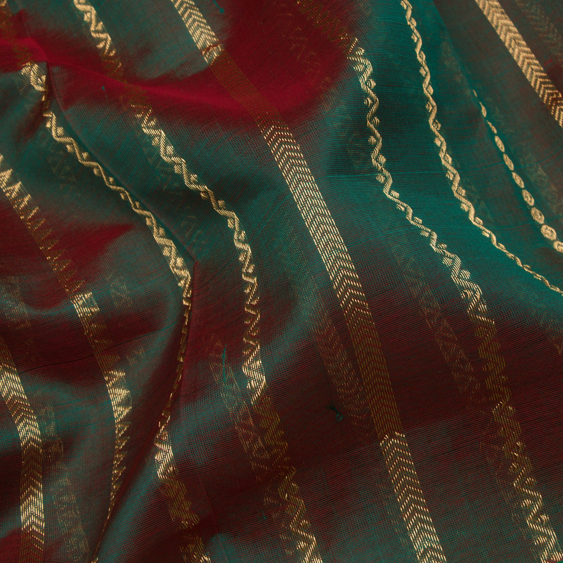 Kanakavalli Silk/Cotton Sari 24-613-HS005-13838 - Fabric View