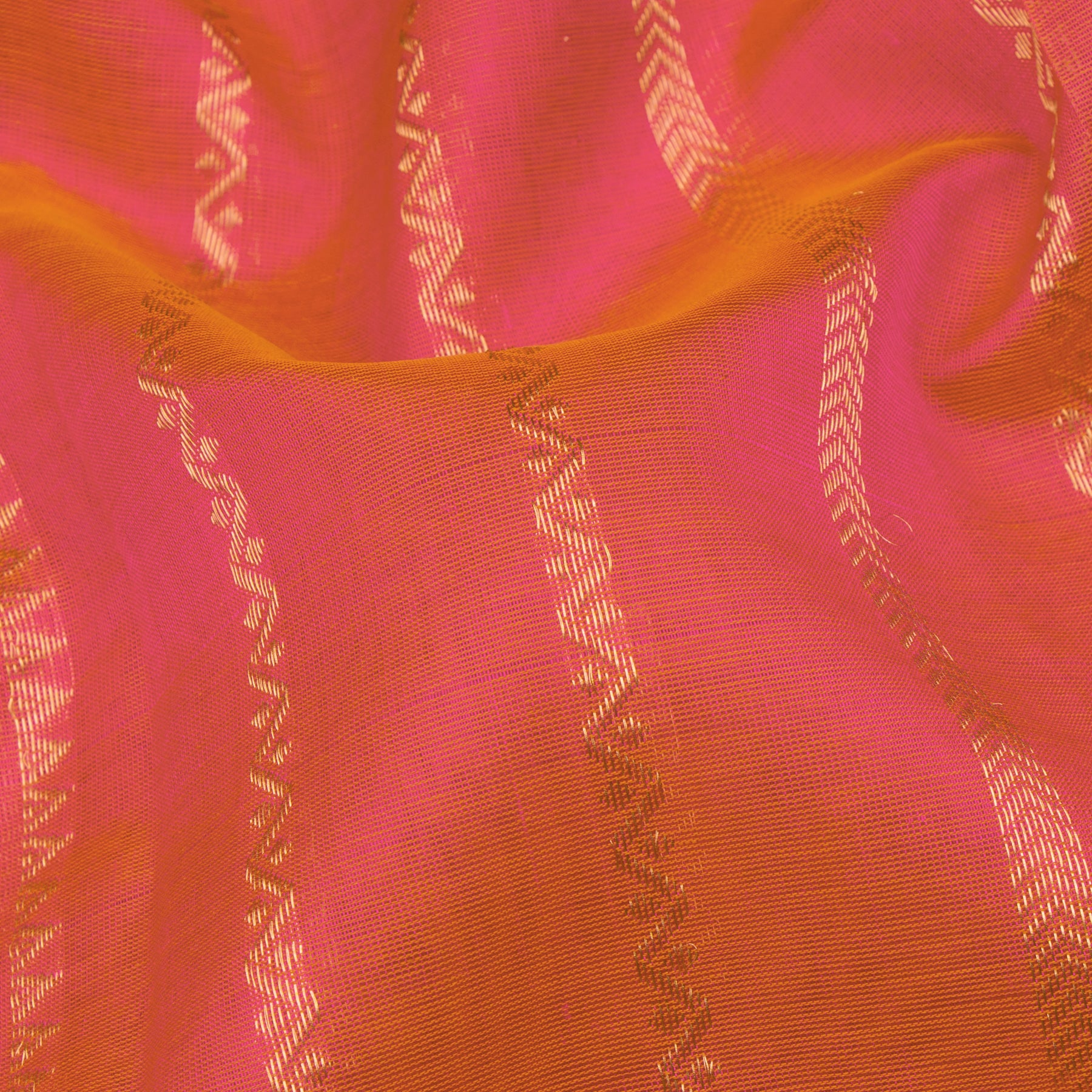 Kanakavalli Silk/Cotton Sari 24-613-HS005-13846 - Fabric View