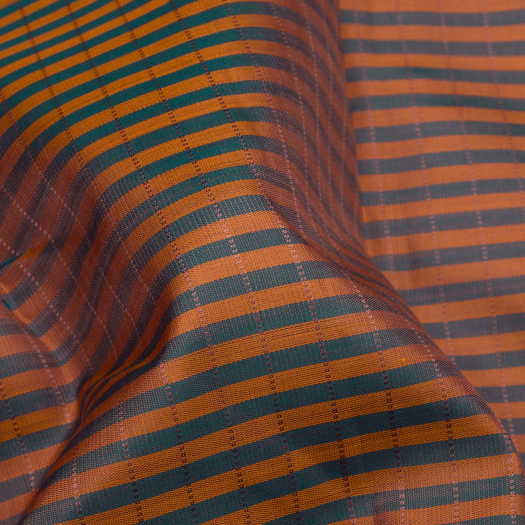 Kanakavalli Kanjivaram Silk Sari 24-615-HS001-03102 - Fabric View